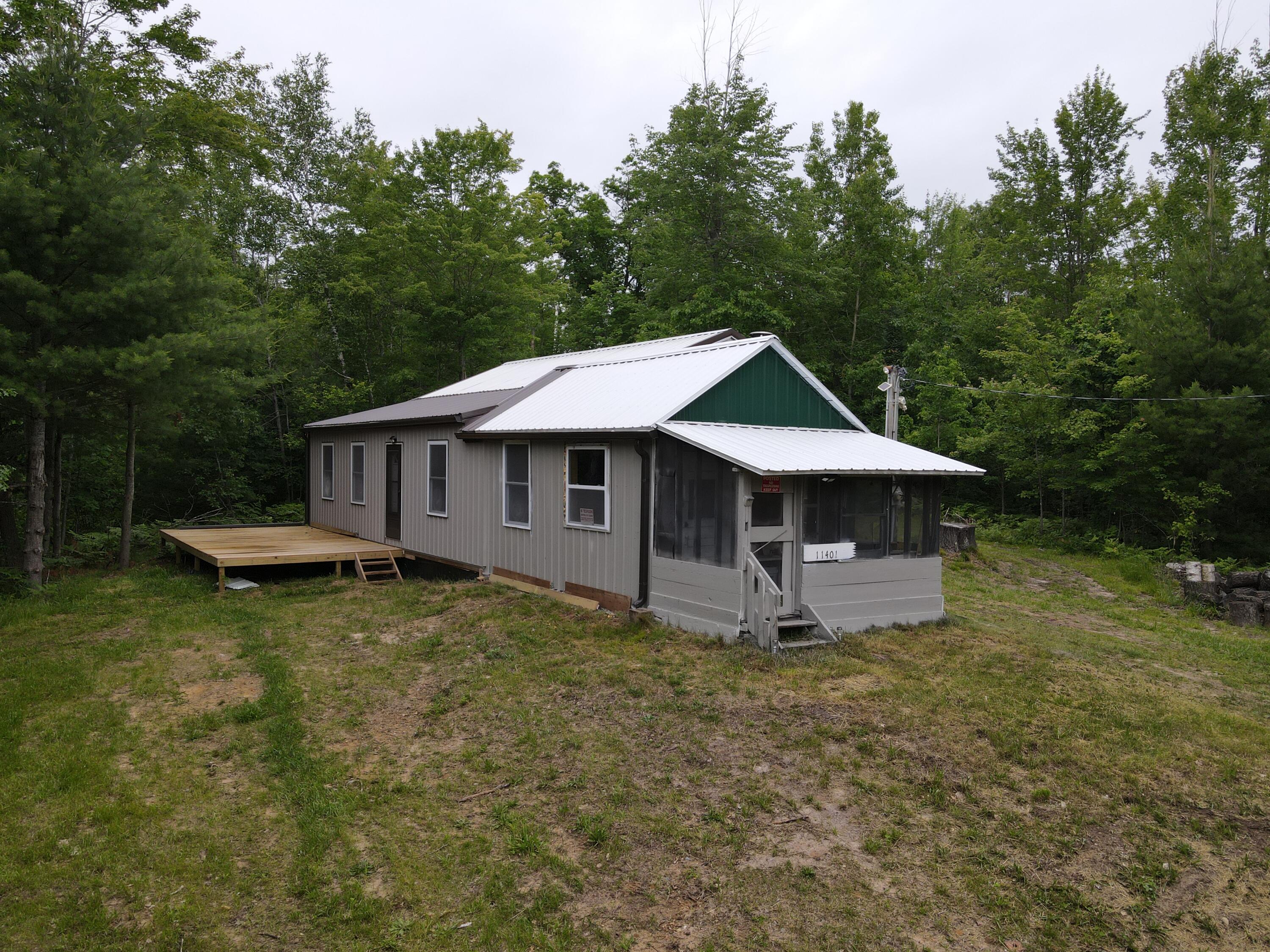 11401 Little George Lake Road Property Photo 2