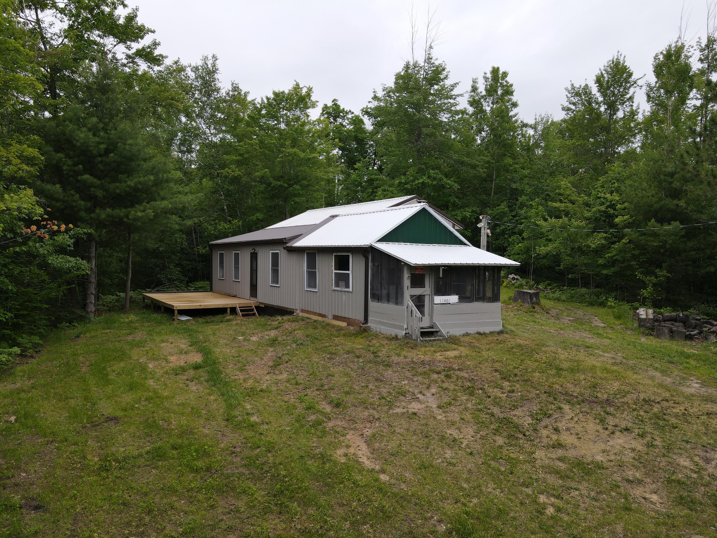 11401 Little George Lake Road Property Photo 5
