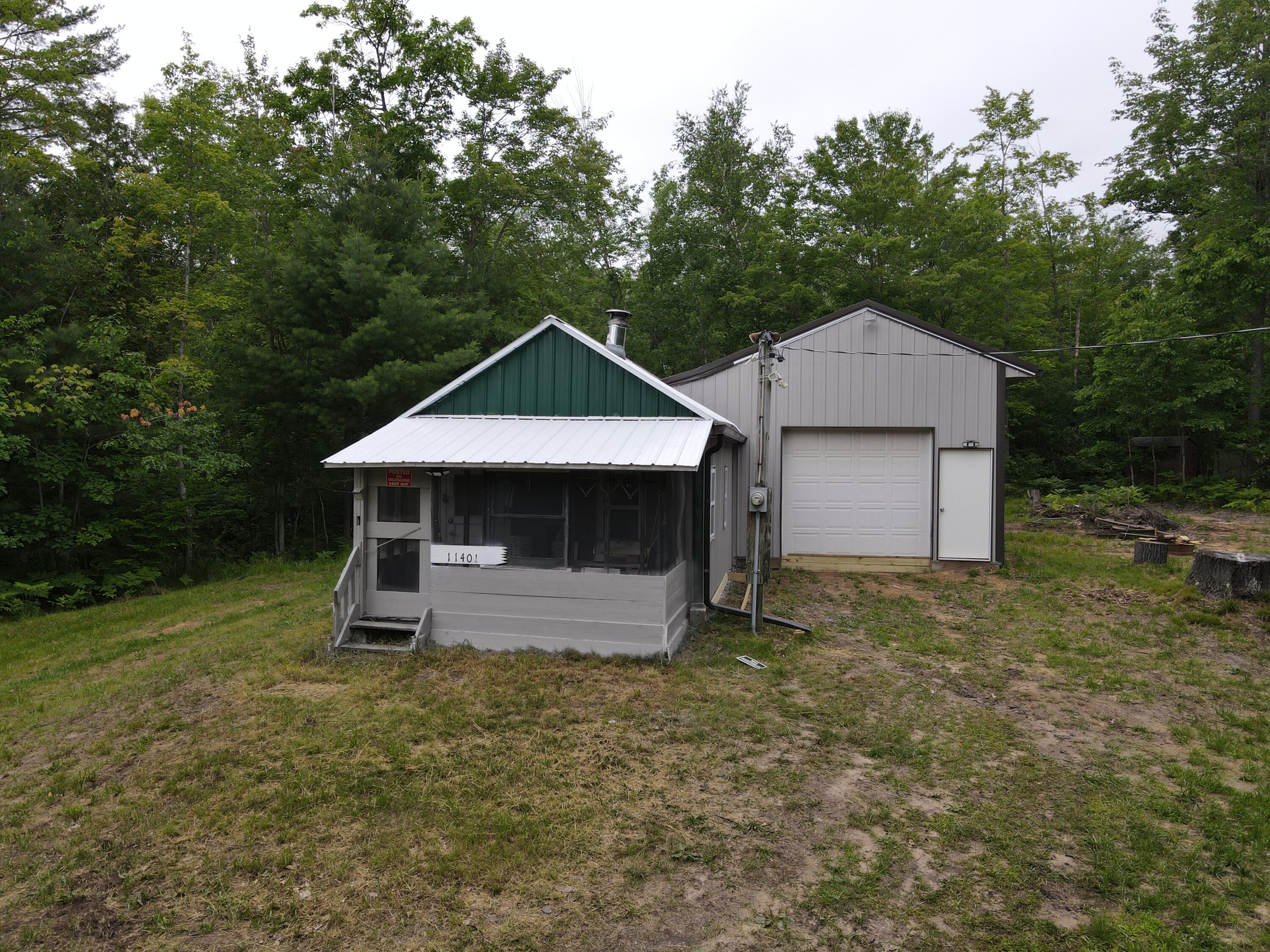 11401 Little George Lake Road Property Photo 6