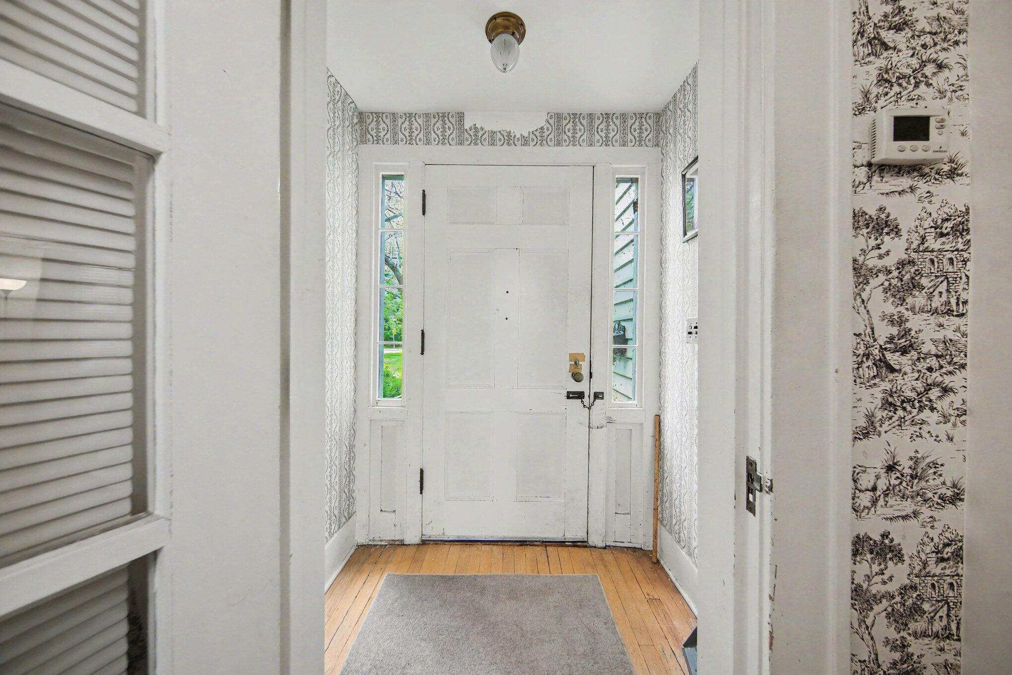 1011 W Maumee Street Property Photo 7