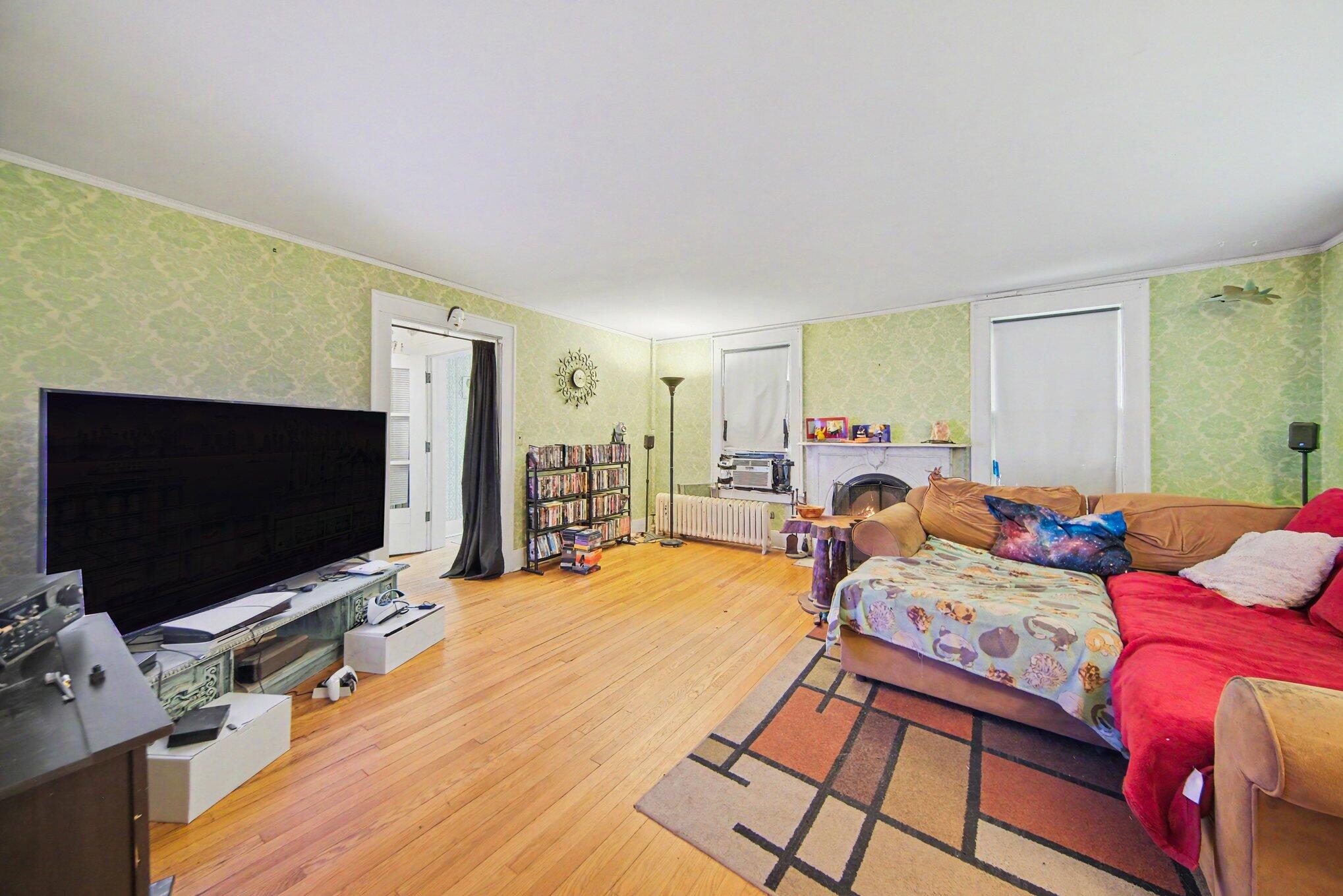 1011 W Maumee Street Property Photo 18