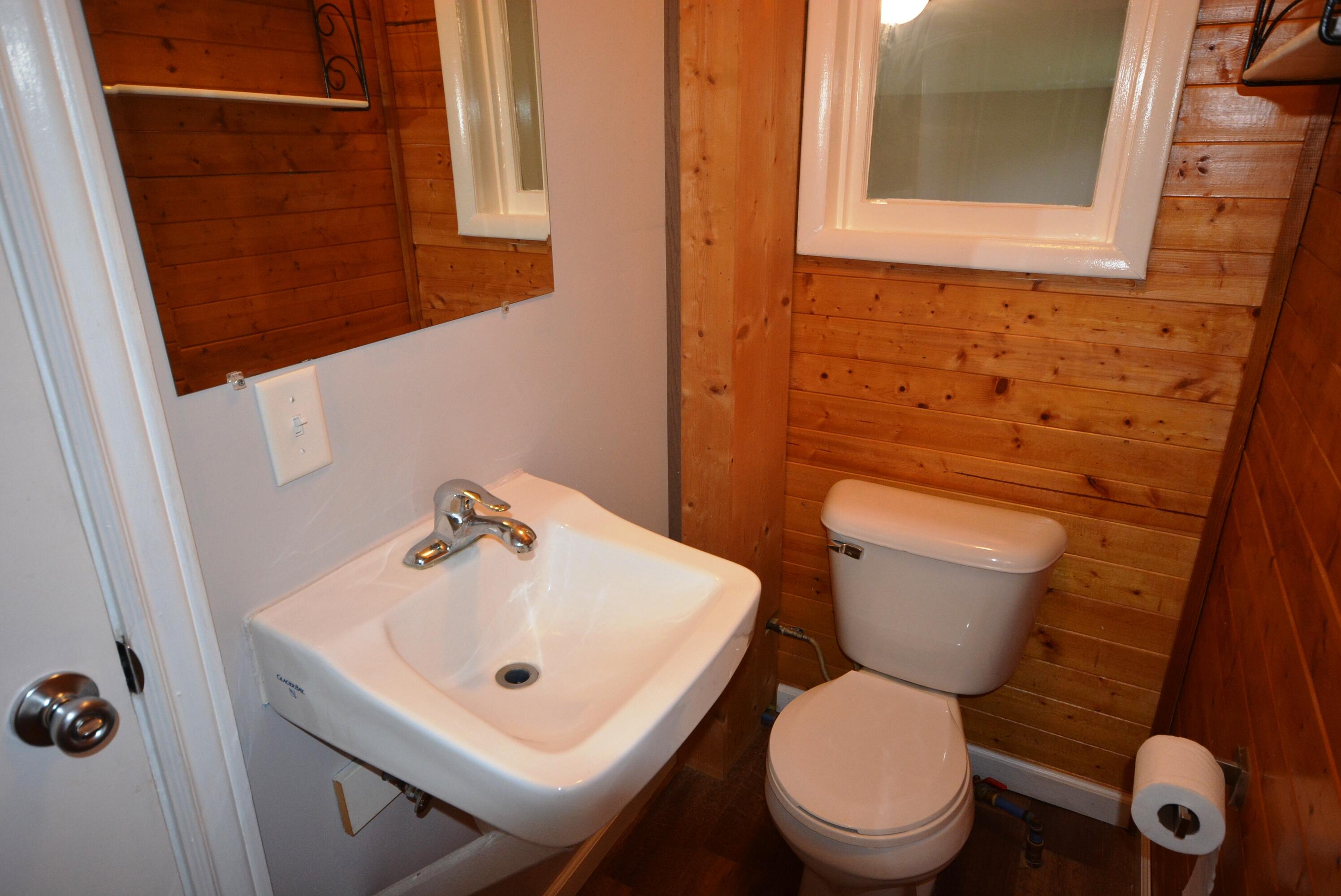 117 E North Street Property Photo 14