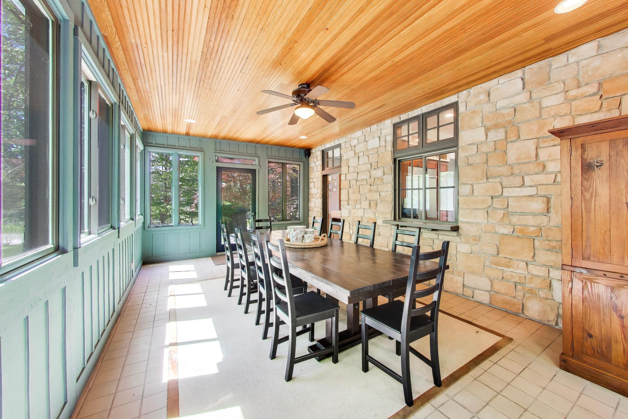 2287 Autumn Ridge Property Photo 22