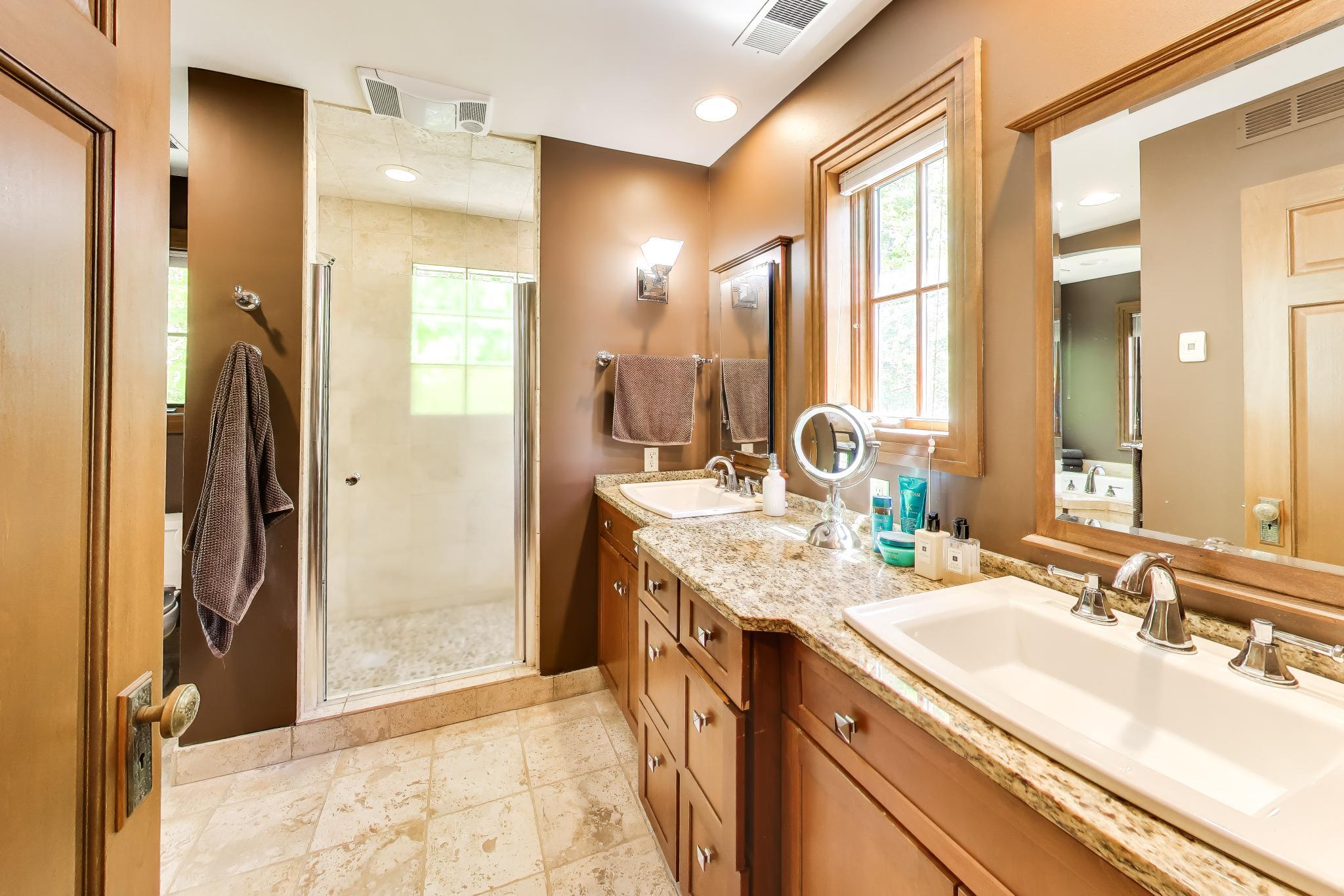 2287 Autumn Ridge Property Photo 33