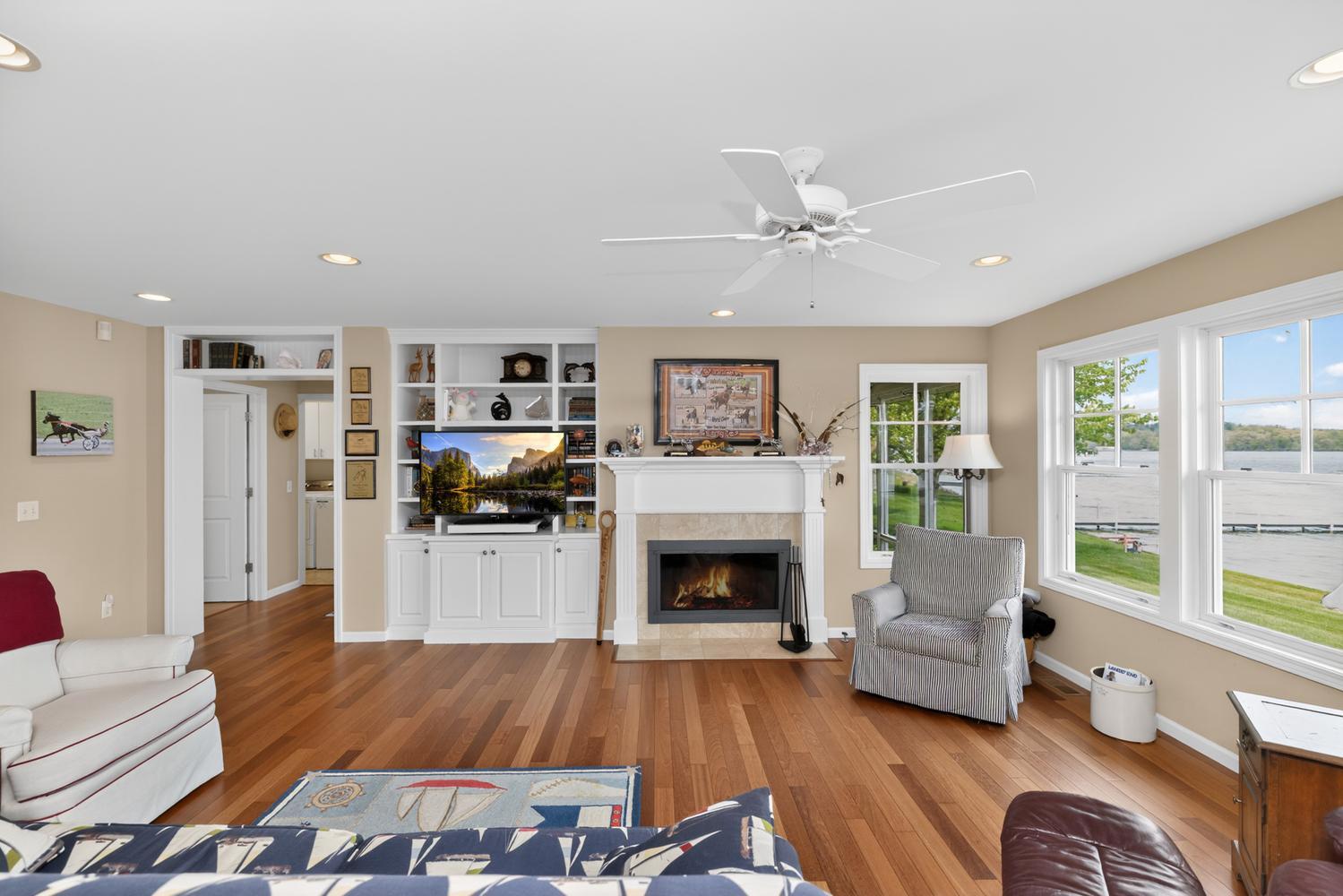 11094 Harbor Drive Property Photo 8