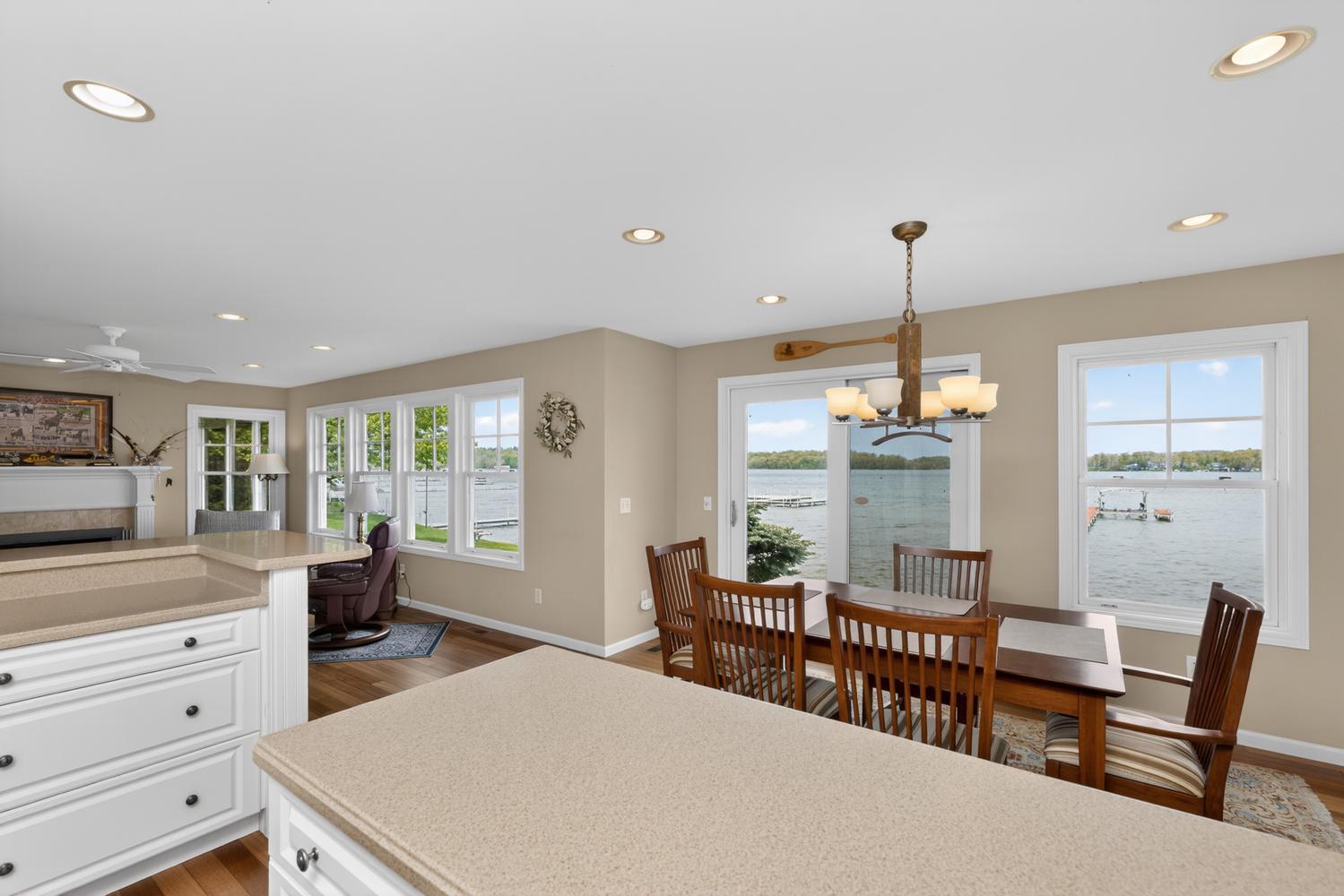 11094 Harbor Drive Property Photo 14