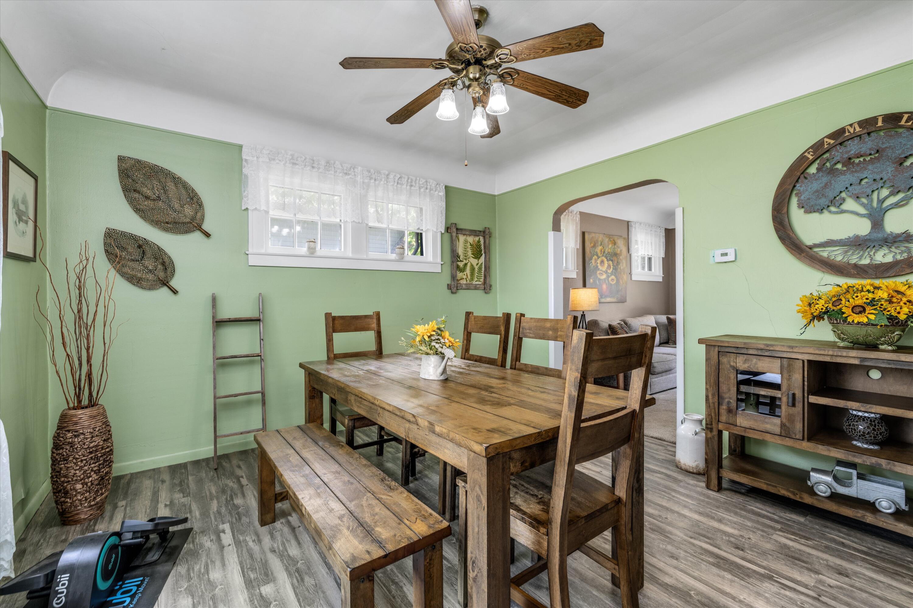 1023 Longfellow Avenue Property Photo 6