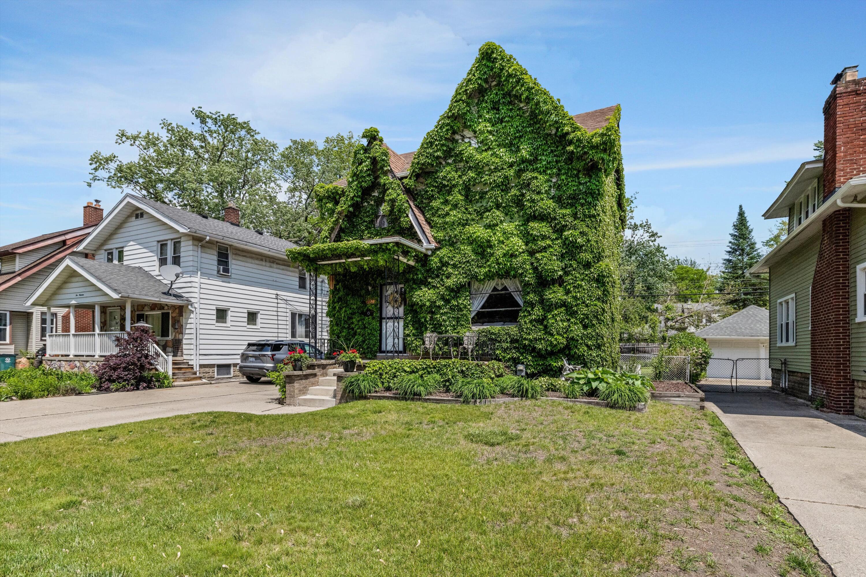 1023 Longfellow Avenue Property Photo 17