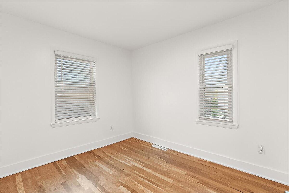 39 W Elza Avenue Property Photo 20