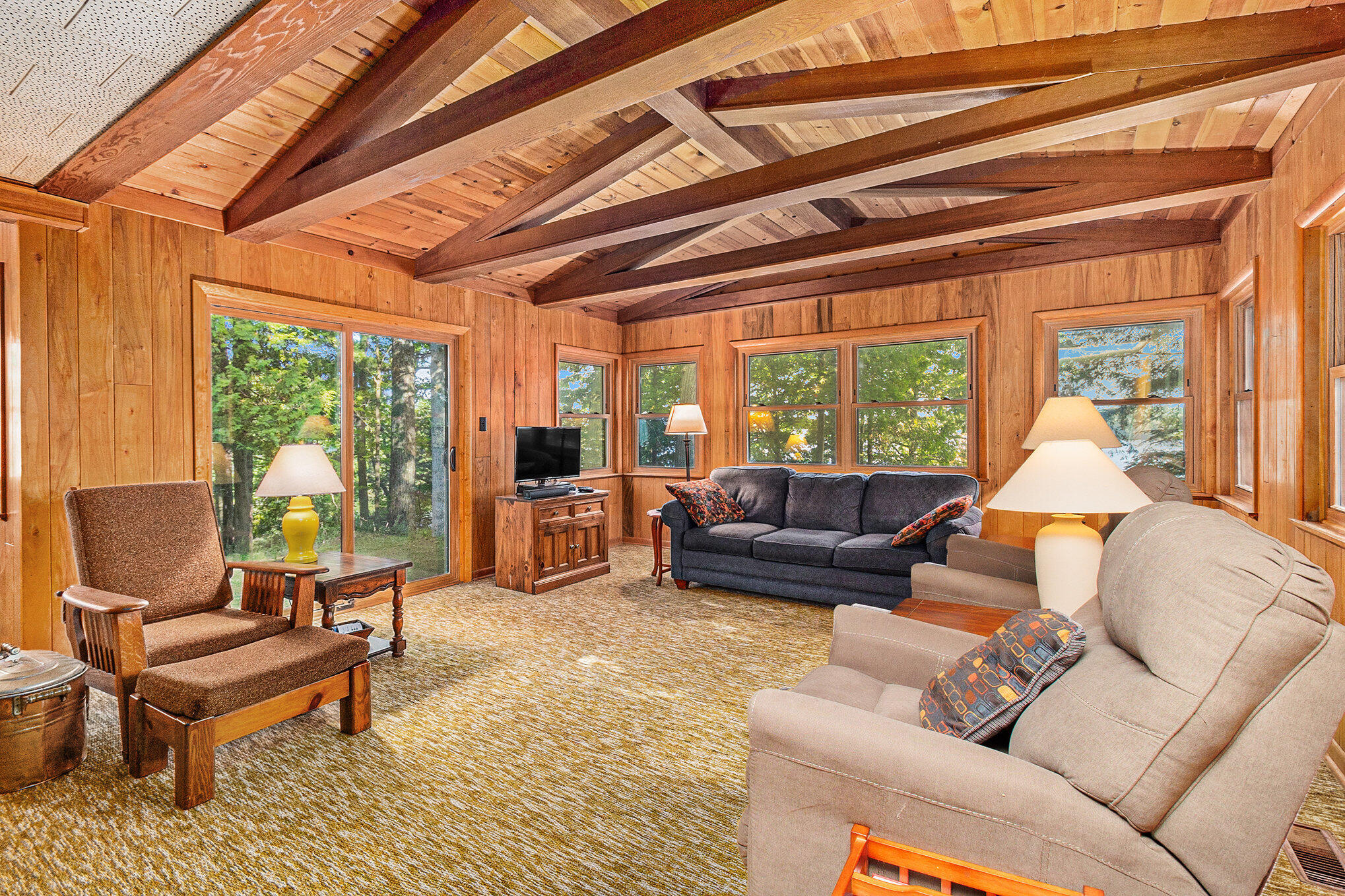 6253 Loggers Lane Property Photo 11