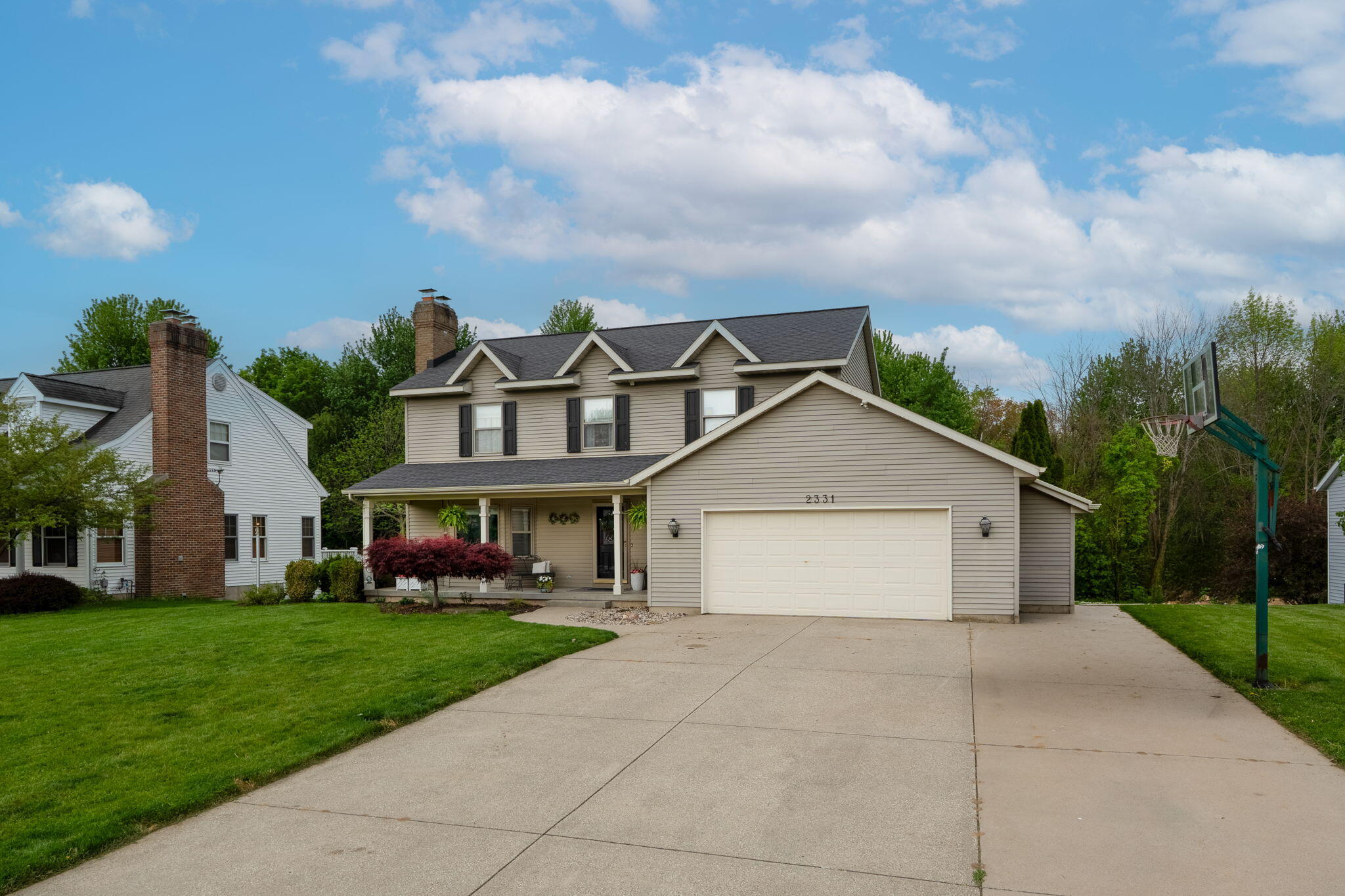 2331 Pheasant Avenue Nw Property Photo 1