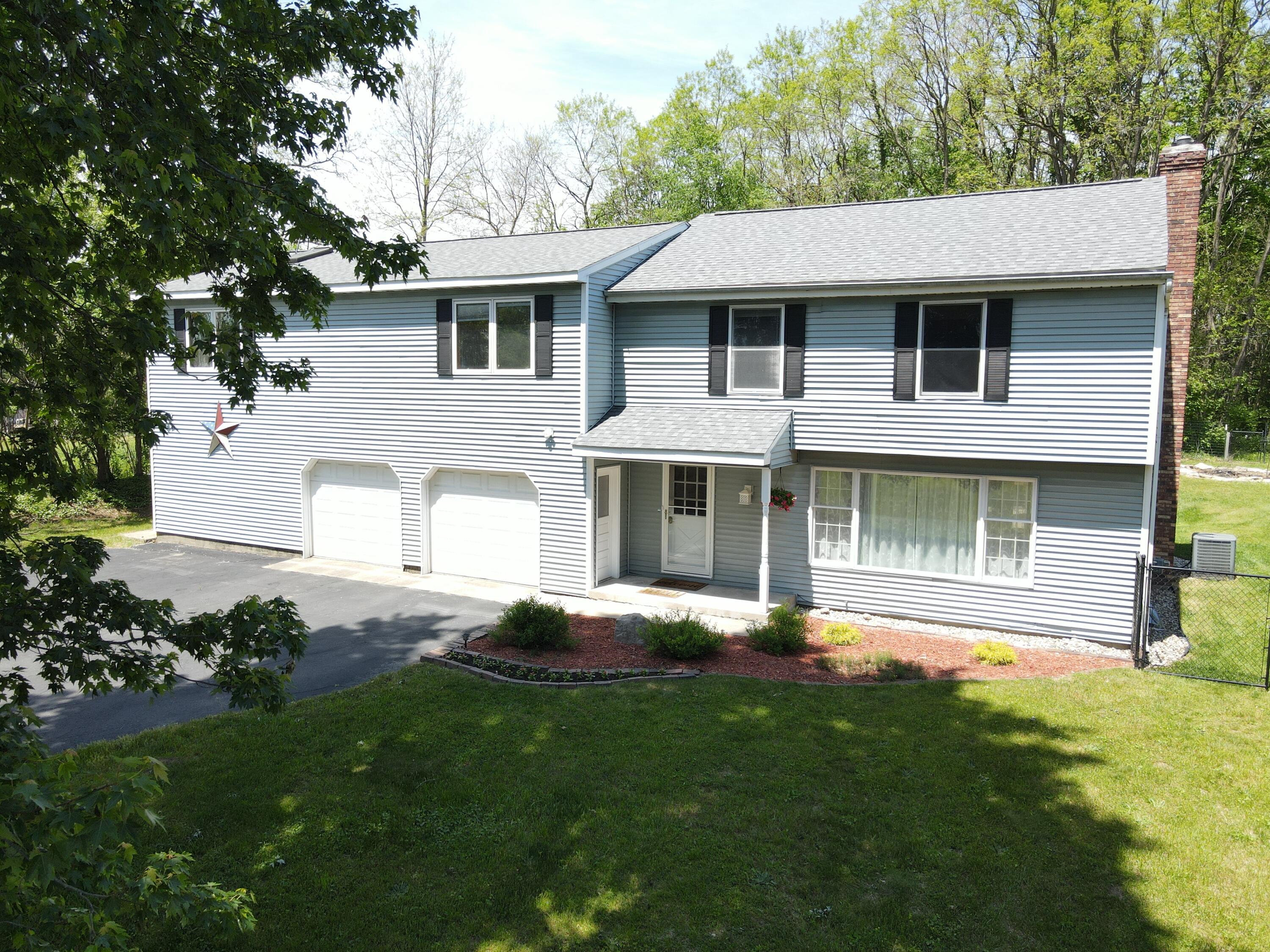 28682 E Red Arrow Highway Property Photo 1