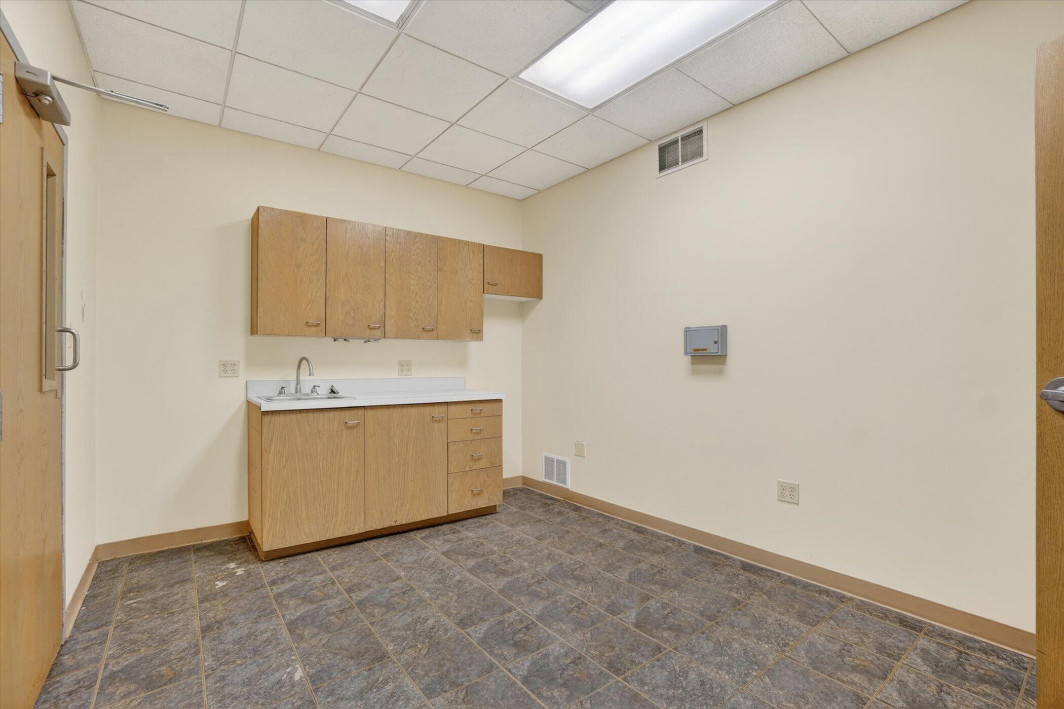 1631 W Sherman Boulevard Property Photo 43