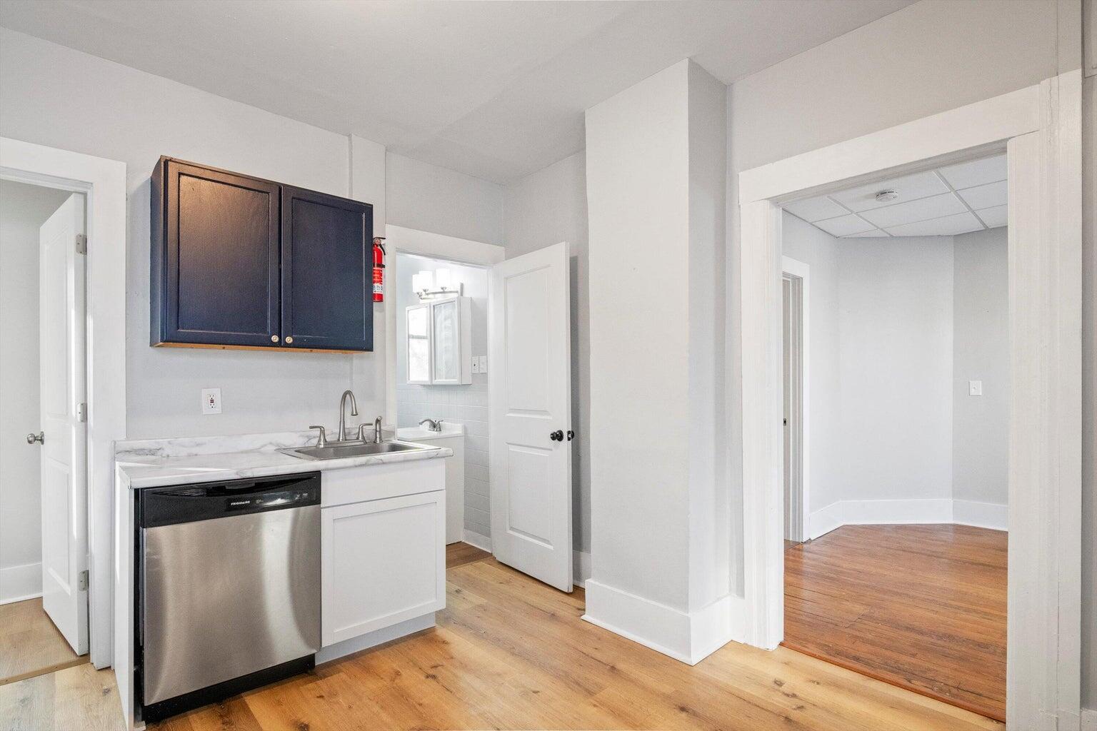 701 Washtenaw Avenue 1 Property Photo 6