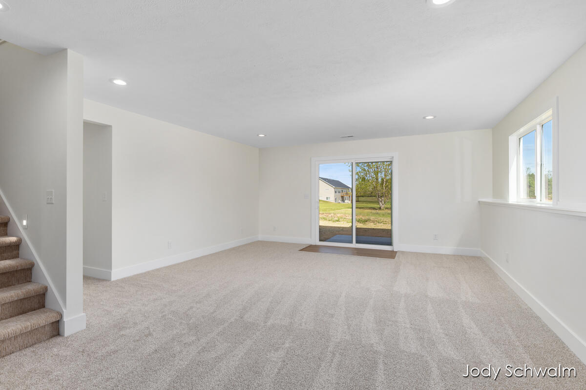 748 Noble Drive Property Photo 21