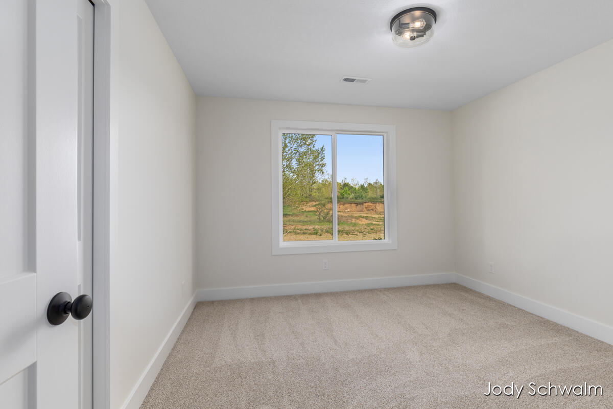 748 Noble Drive Property Photo 22