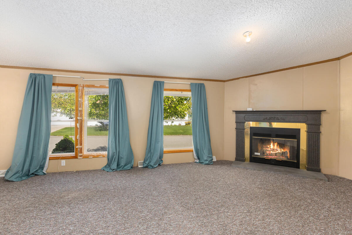 13735 Shamrock Lane Property Photo 7