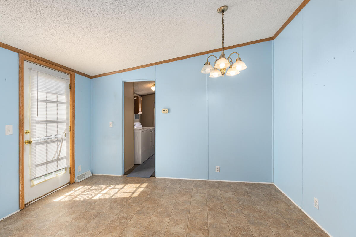 13735 Shamrock Lane Property Photo 8