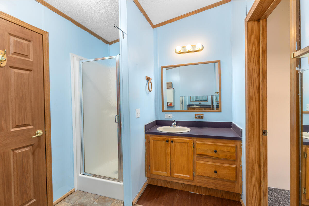 13735 Shamrock Lane Property Photo 13