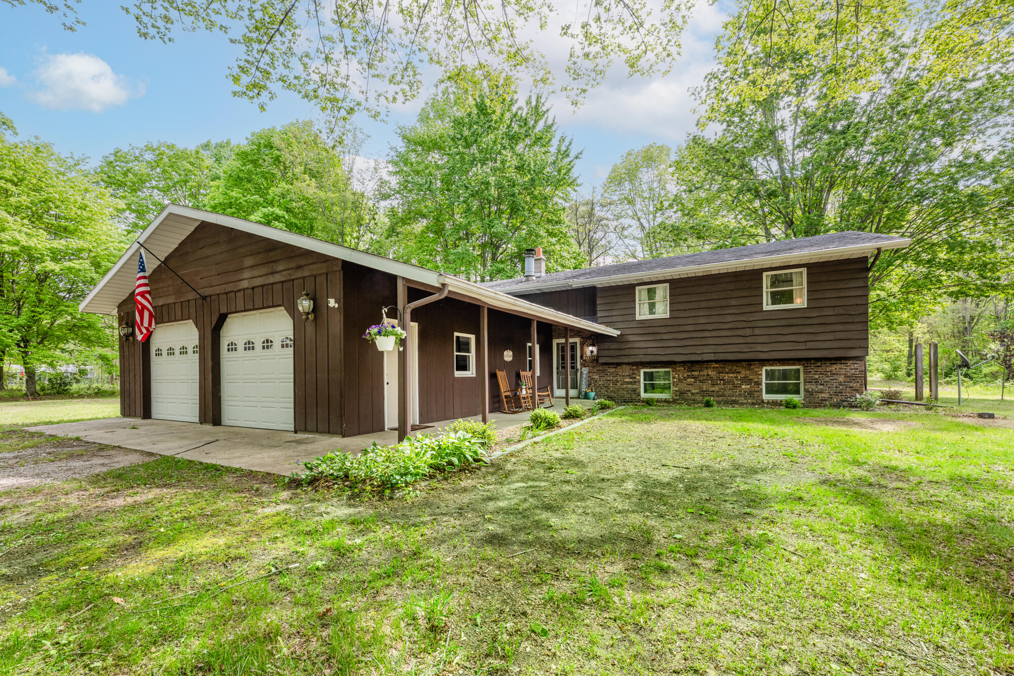 13953 Minnich Road Property Photo 1