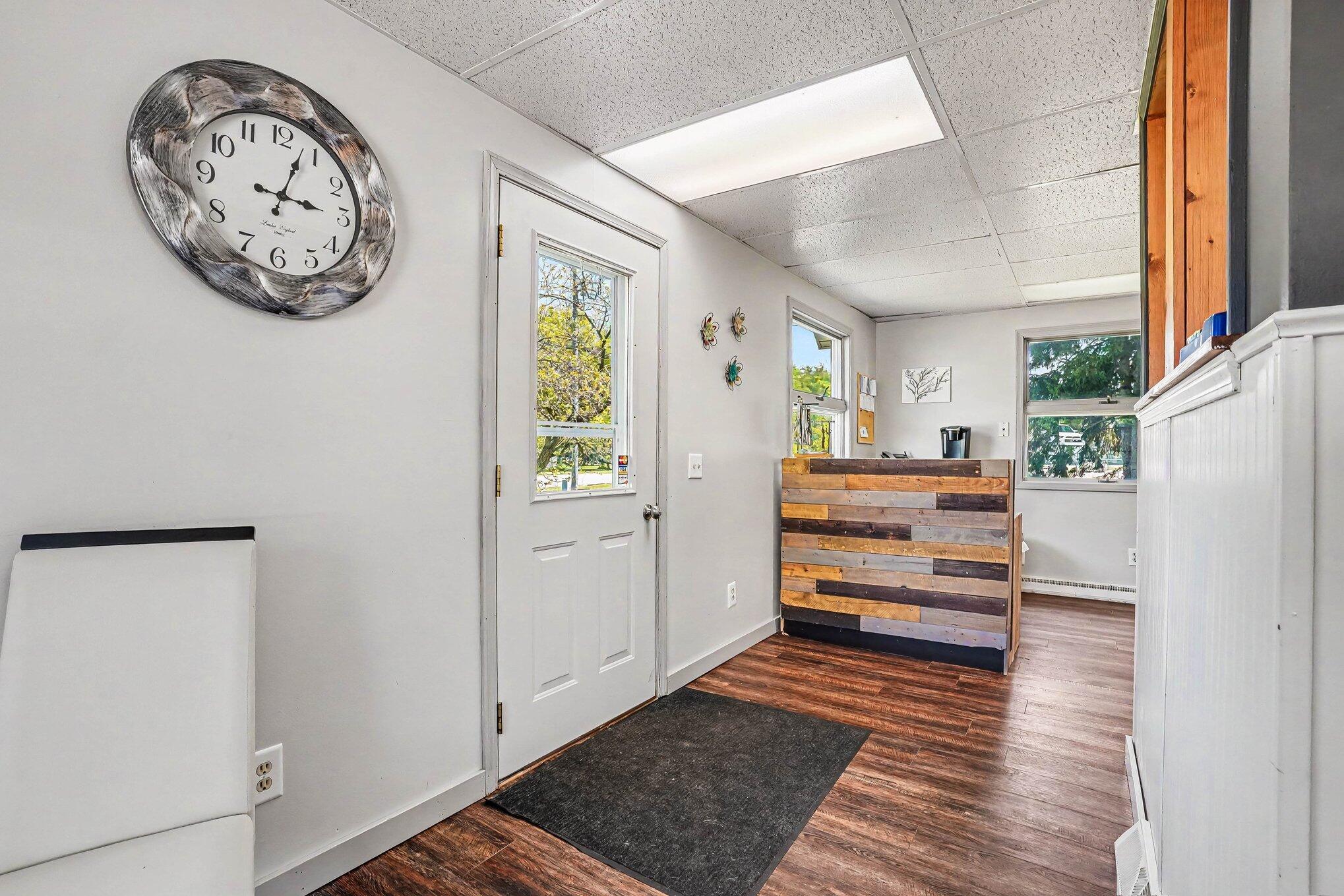 13434 M 40 Property Photo 6