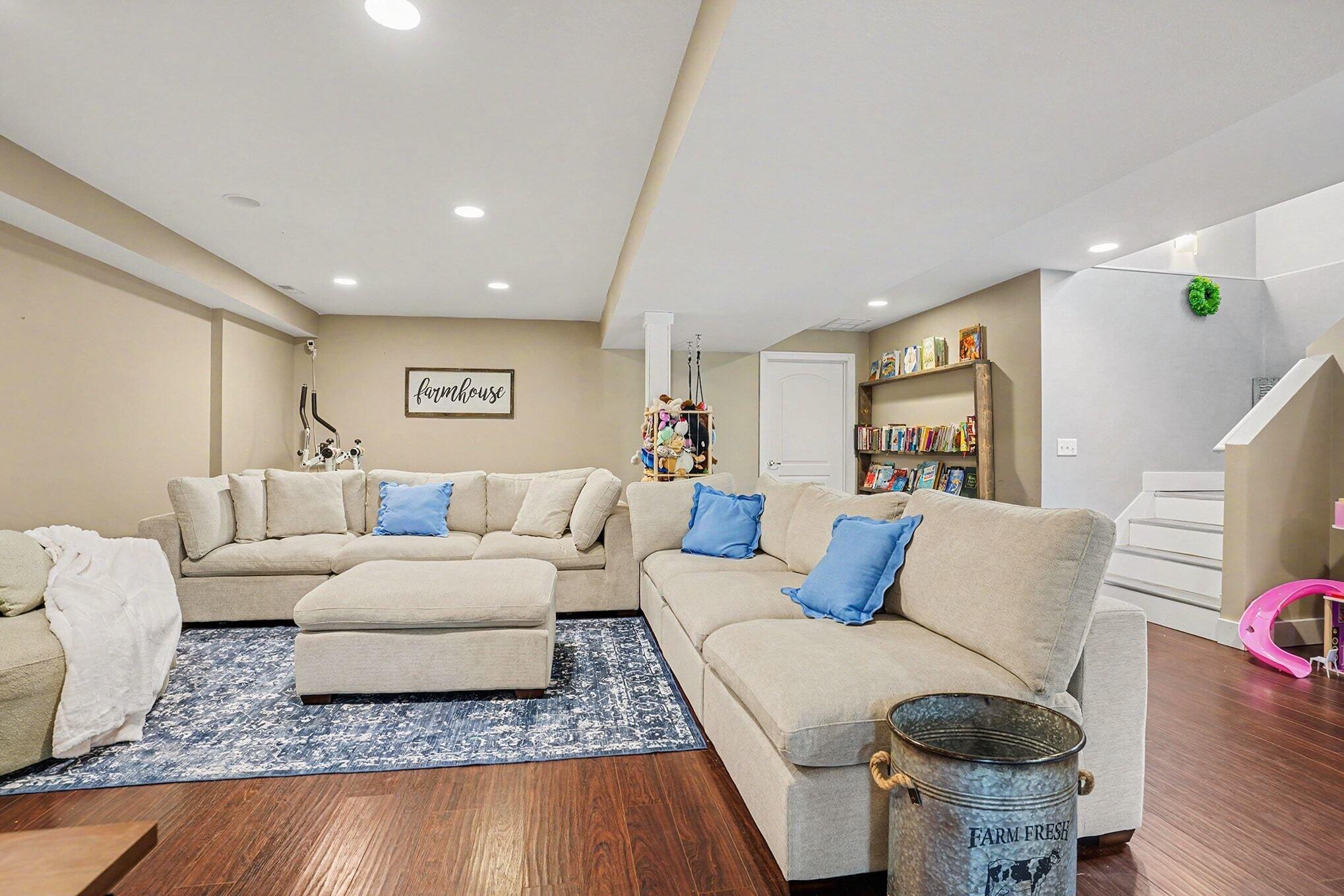 31800 Pine Ridge Circle Property Photo 22