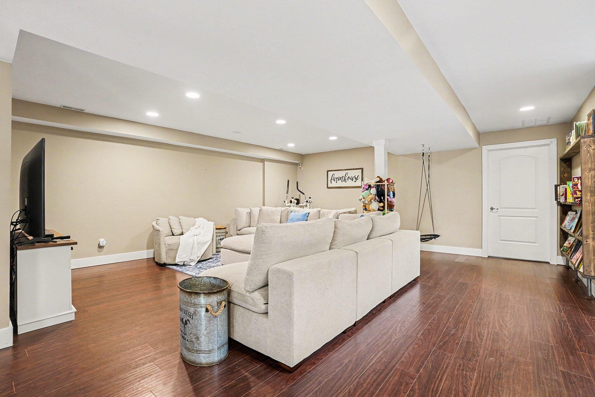31800 Pine Ridge Circle Property Photo 23