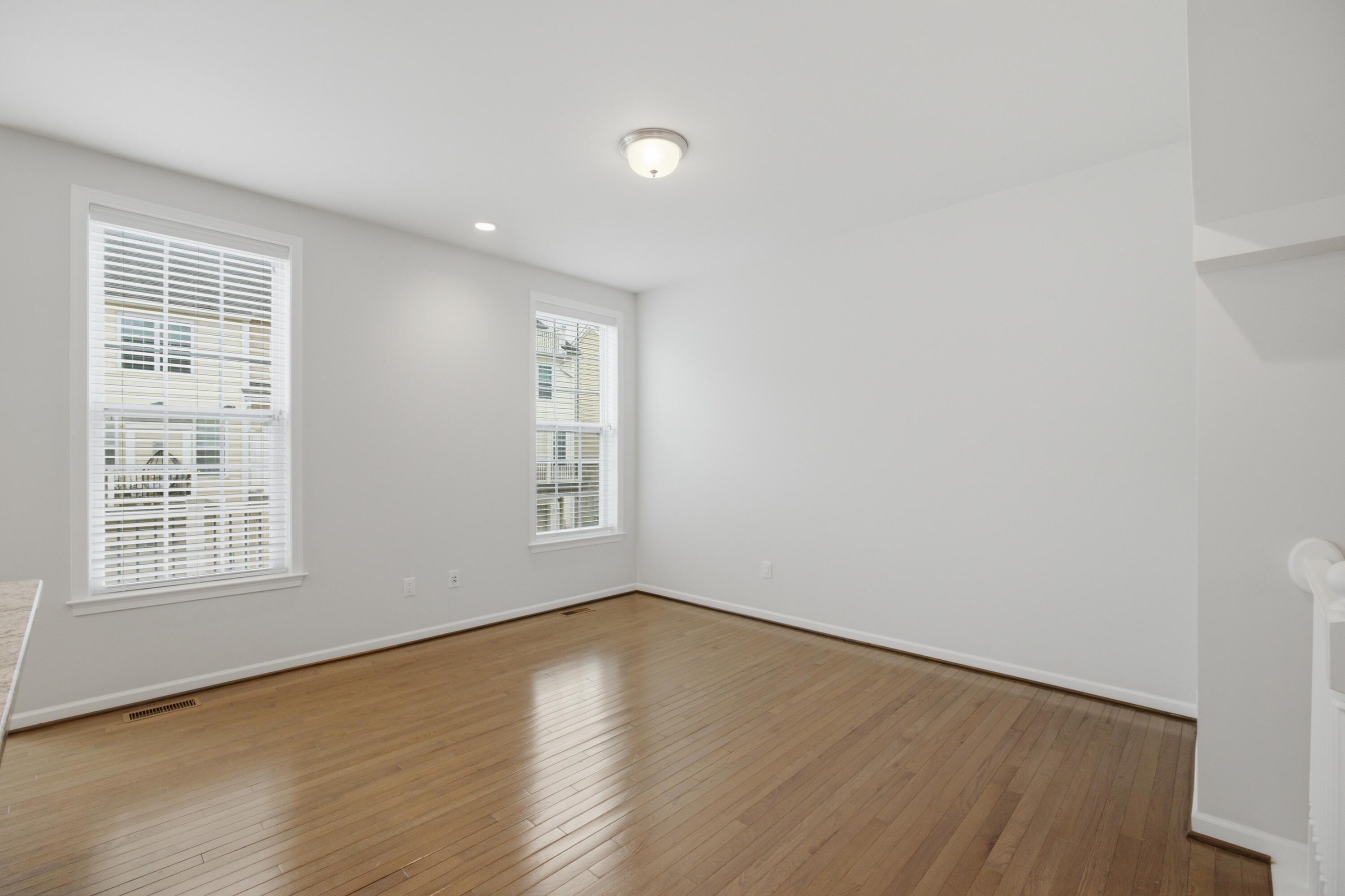 2780 Ashcombe Drive Property Photo 11