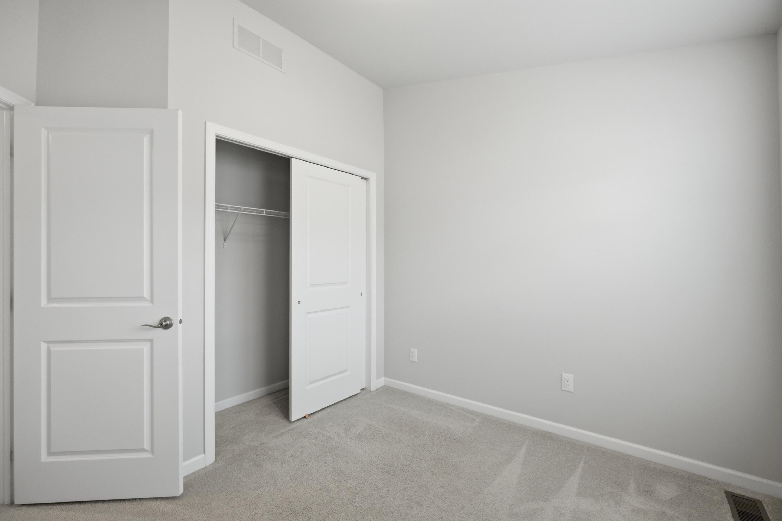 2780 Ashcombe Drive Property Photo 24