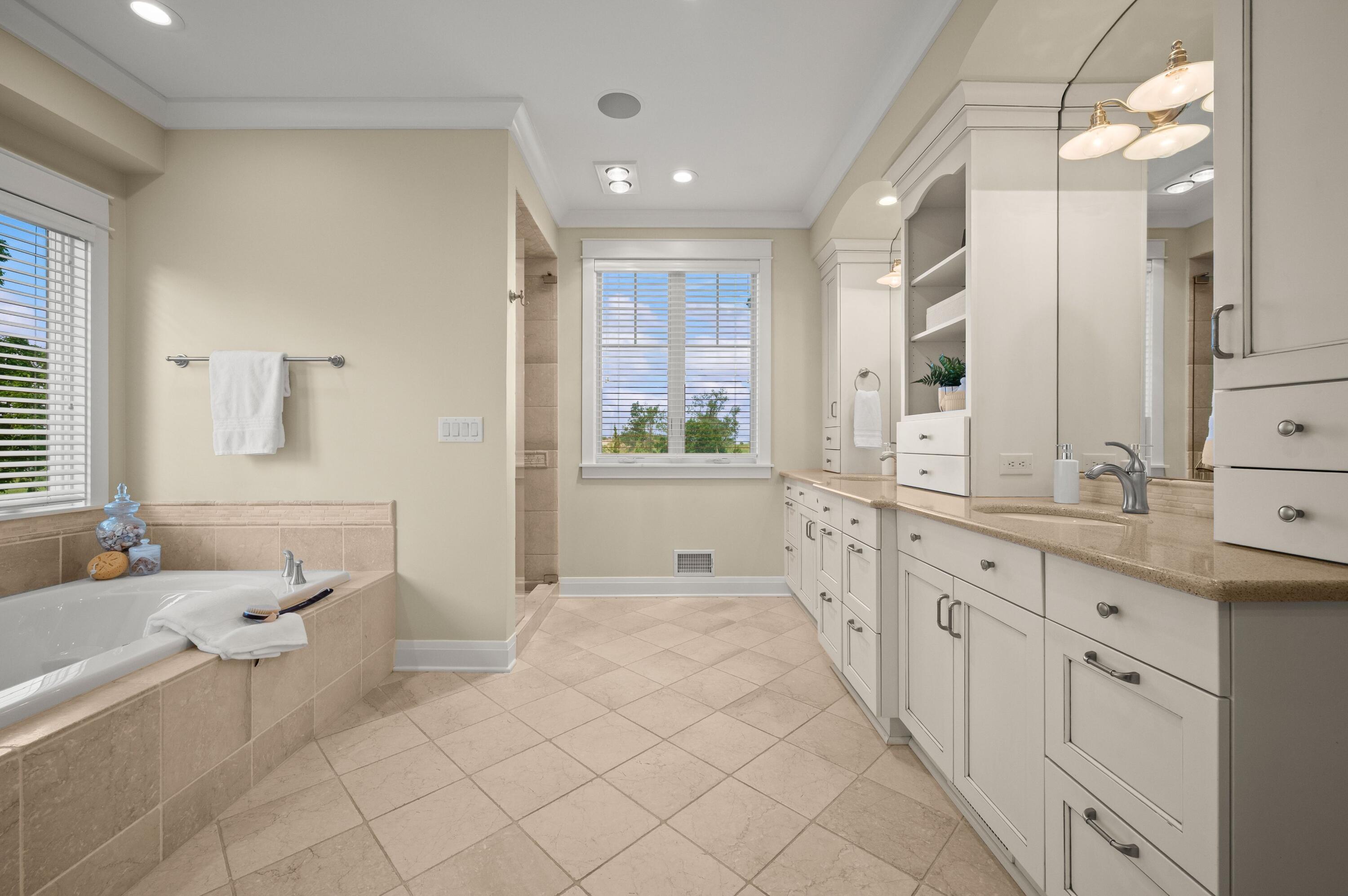 101 Lighthouse Dunes Path Property Photo 7