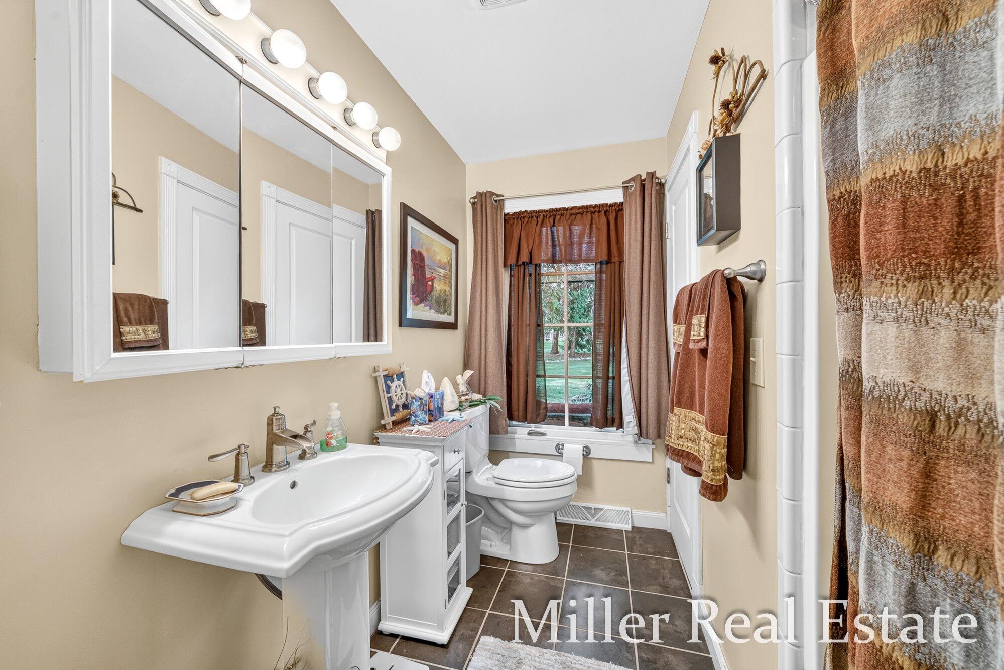 1589 Pleasant View Drive Property Photo 34