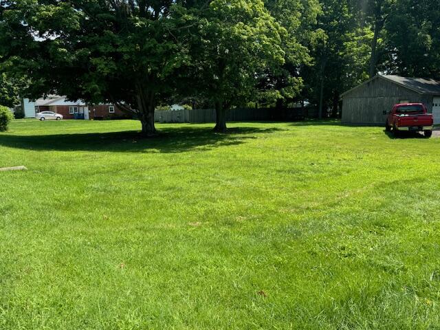 300 E Delaware Street Property Photo 3