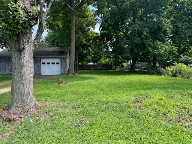 300 E Delaware Street Property Photo 6
