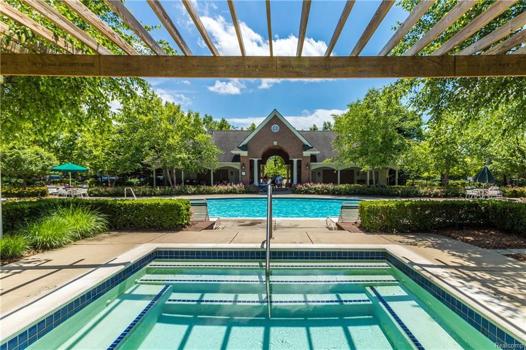 20209 Chesapeake Circle Property Photo 2