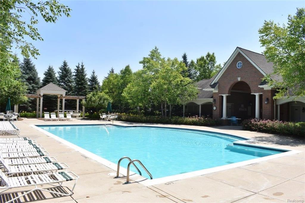 20209 Chesapeake Circle Property Photo 4