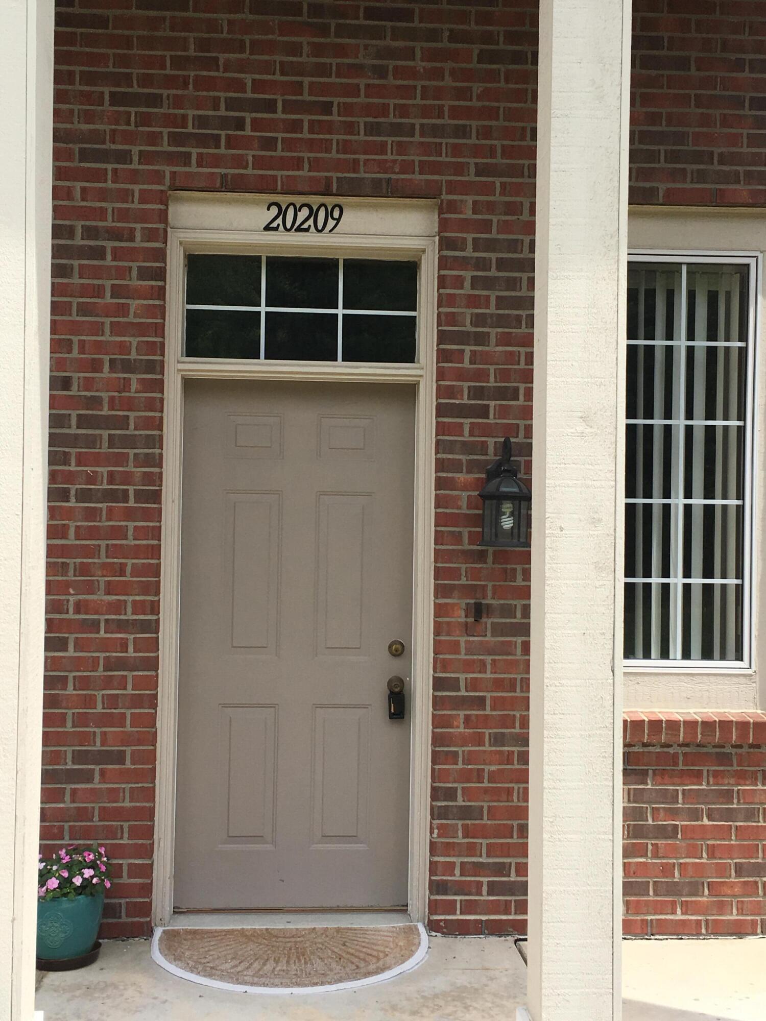 20209 Chesapeake Circle Property Photo 5