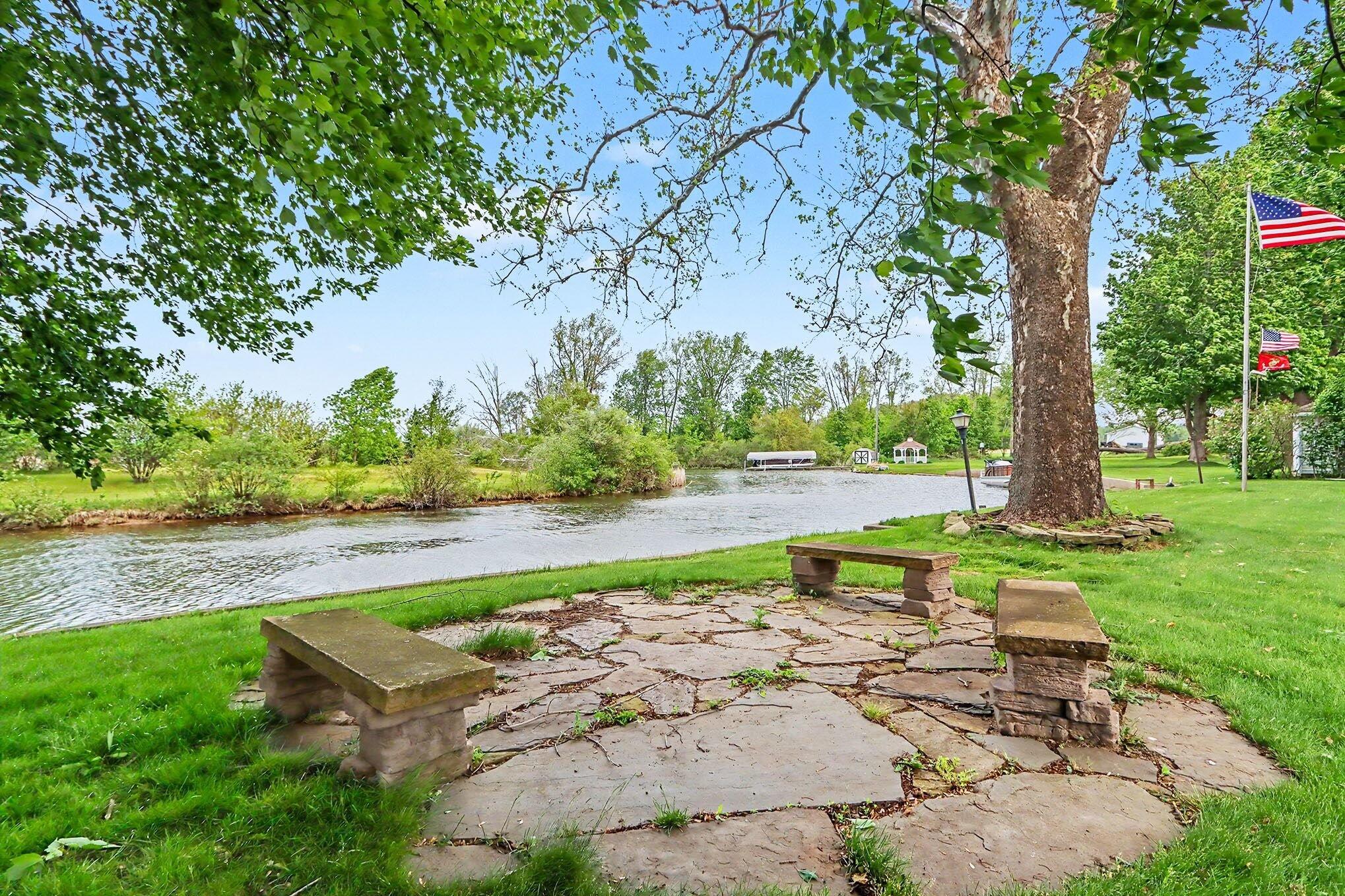 140 Meadowwood Court Property Photo 10