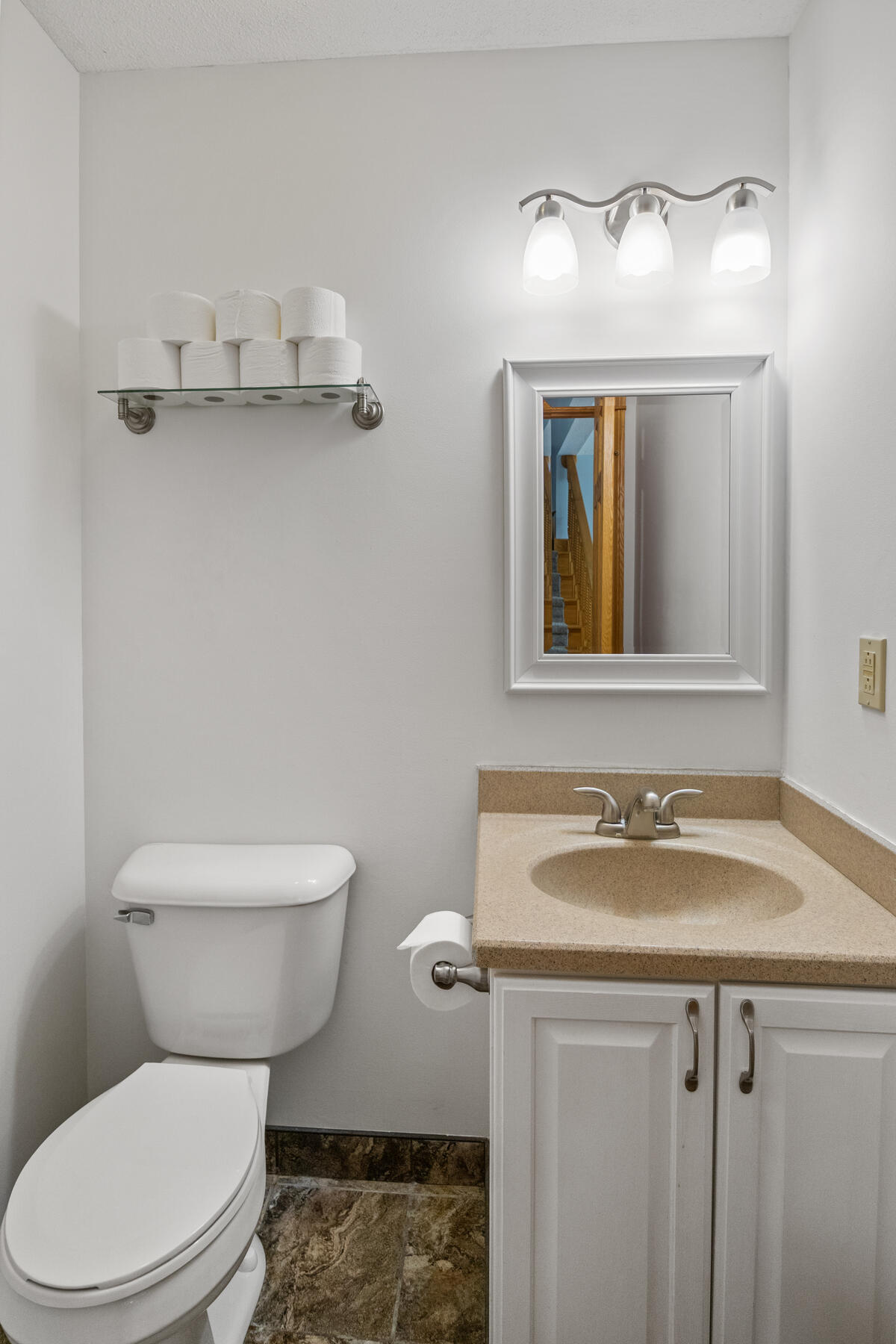 607 Apache Drive Property Photo 14