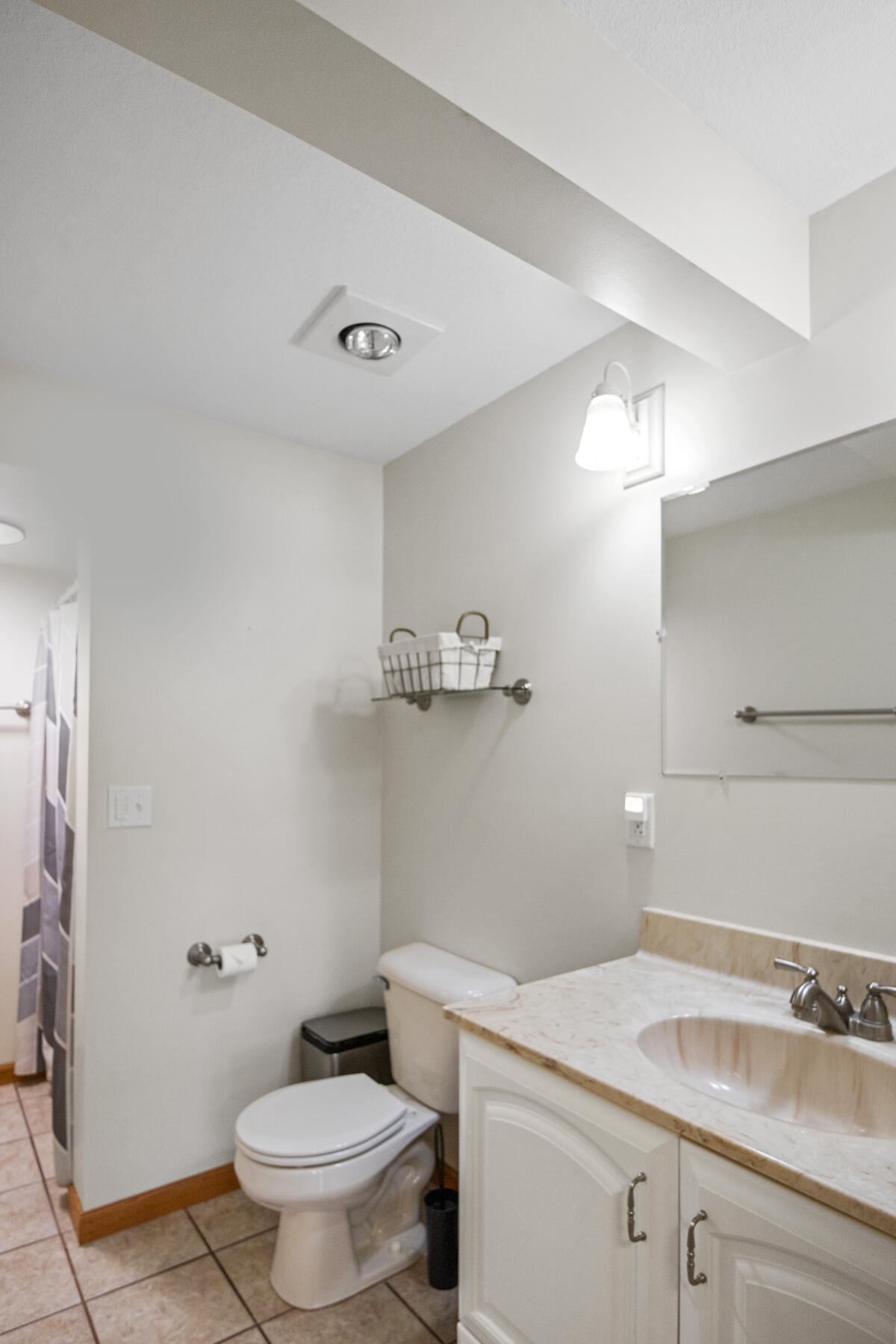 607 Apache Drive Property Photo 34