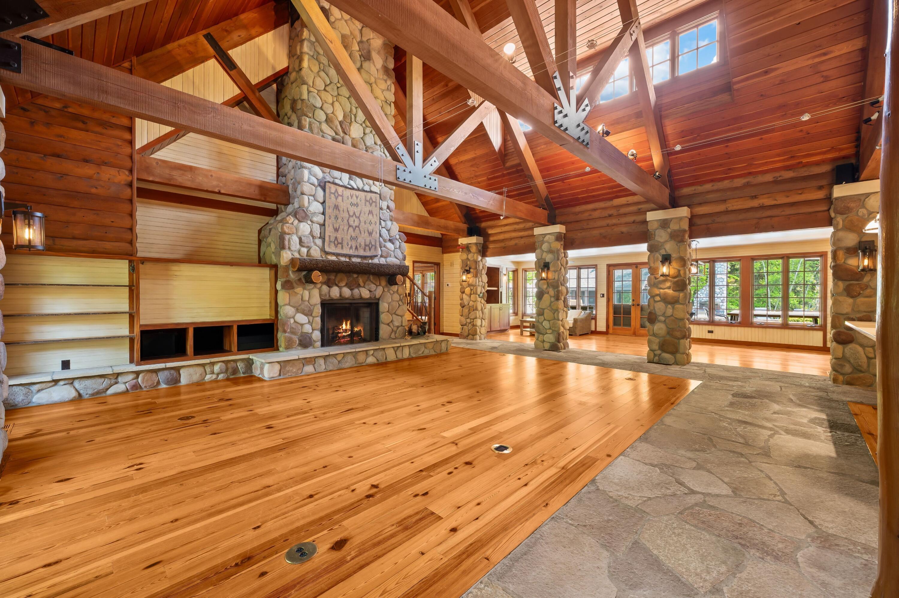 14657 Lakeshore Road Property Photo 15