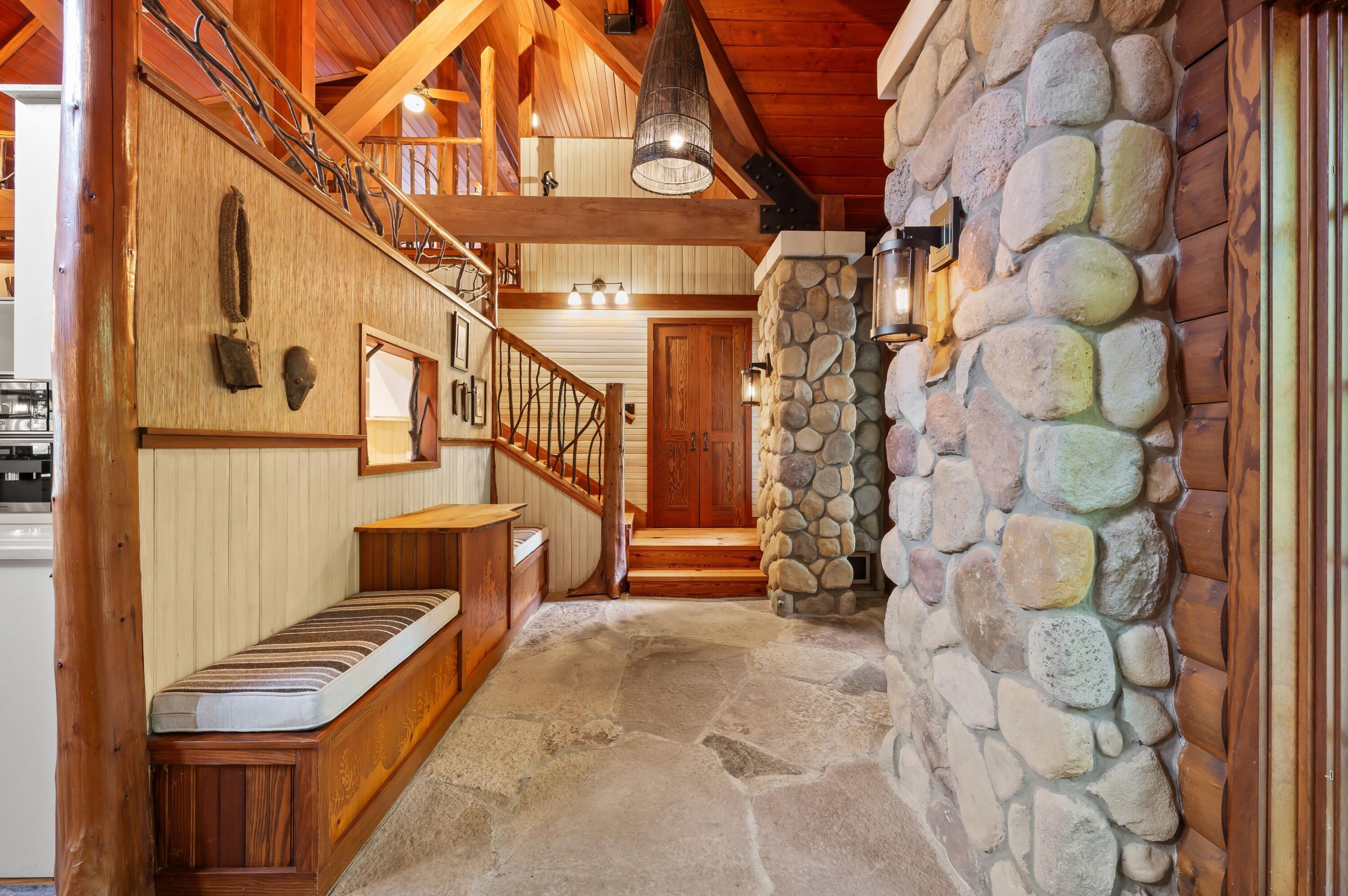 14657 Lakeshore Road Property Photo 33