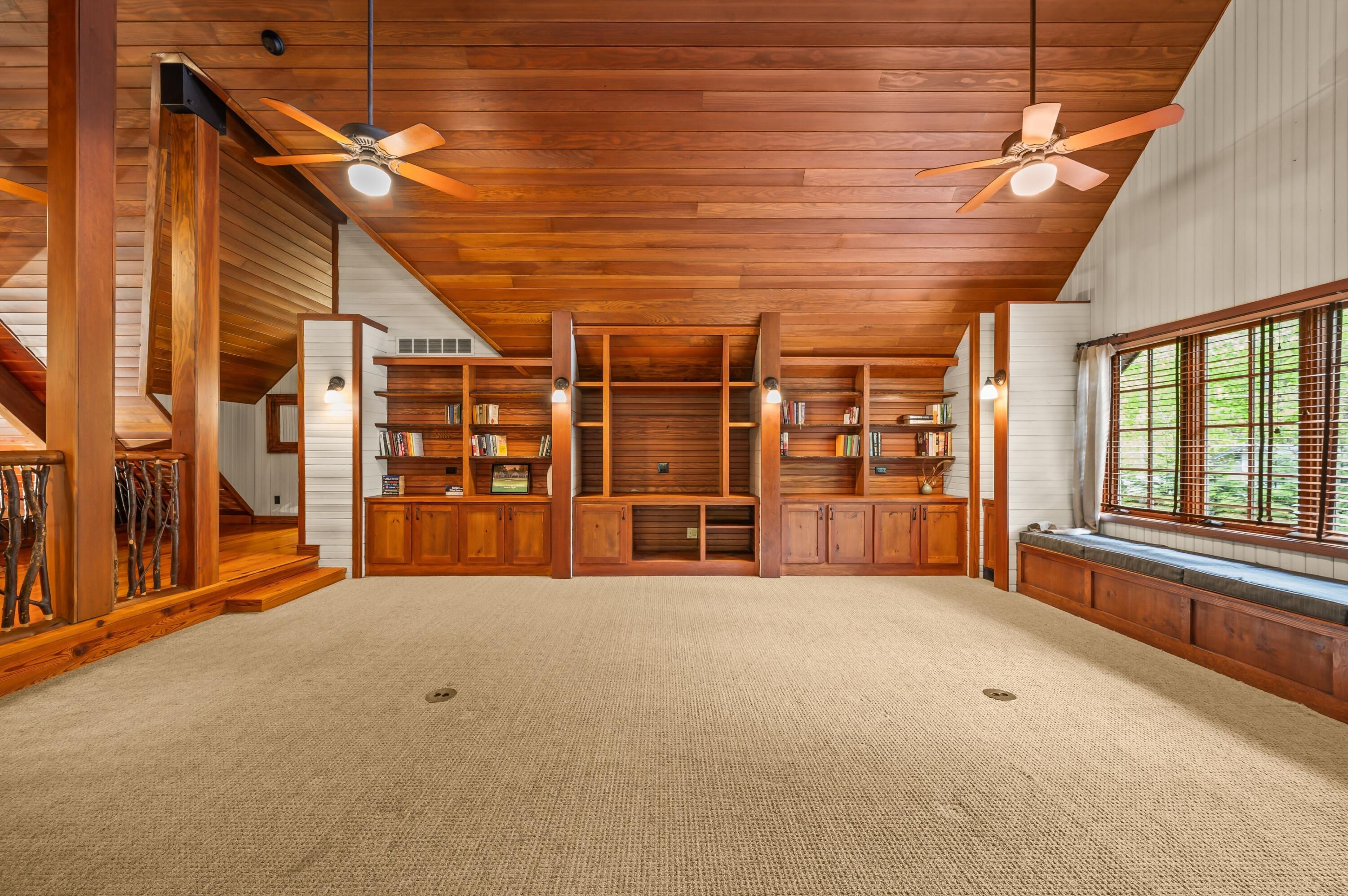 14657 Lakeshore Road Property Photo 38