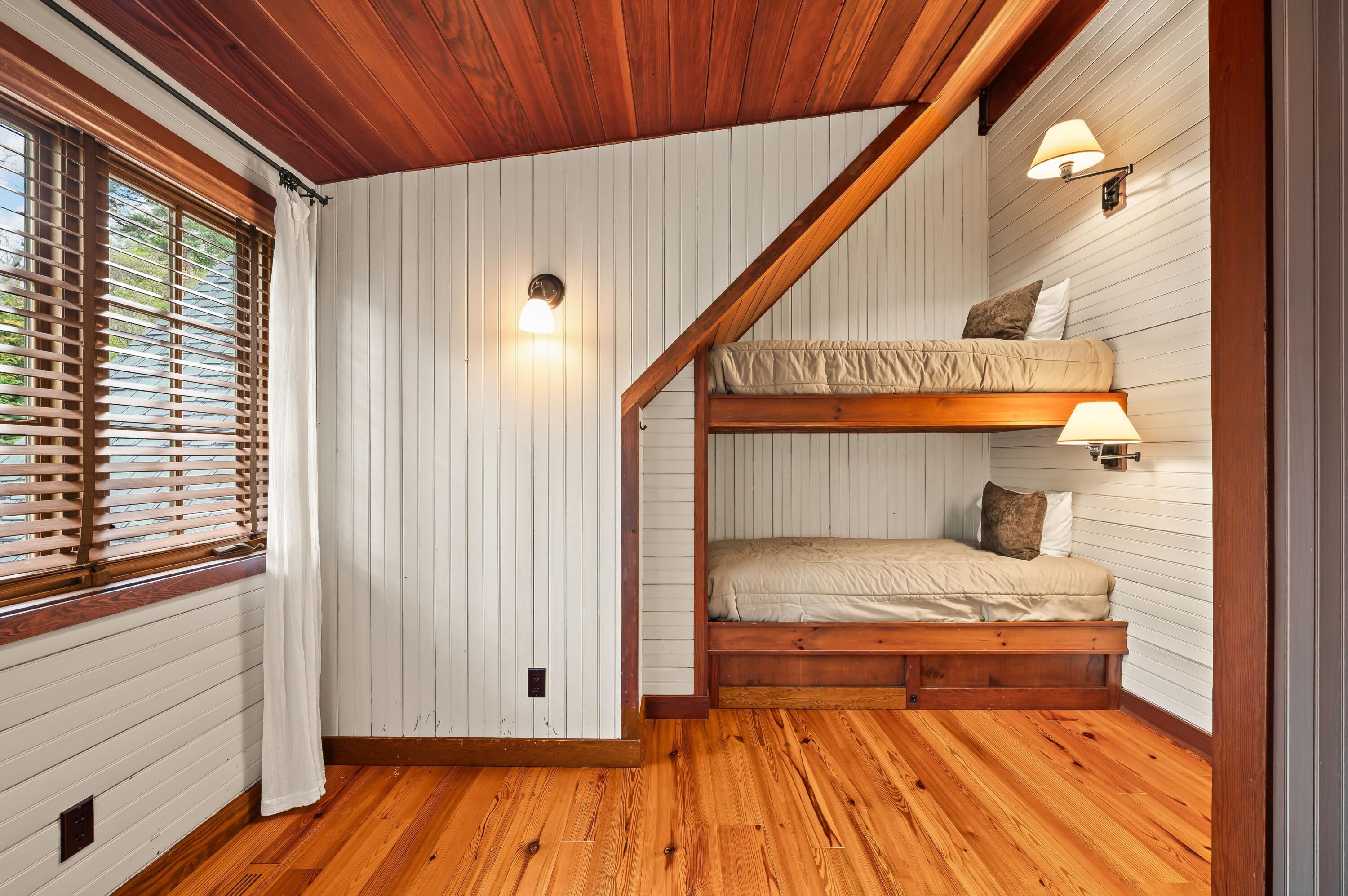14657 Lakeshore Road Property Photo 41