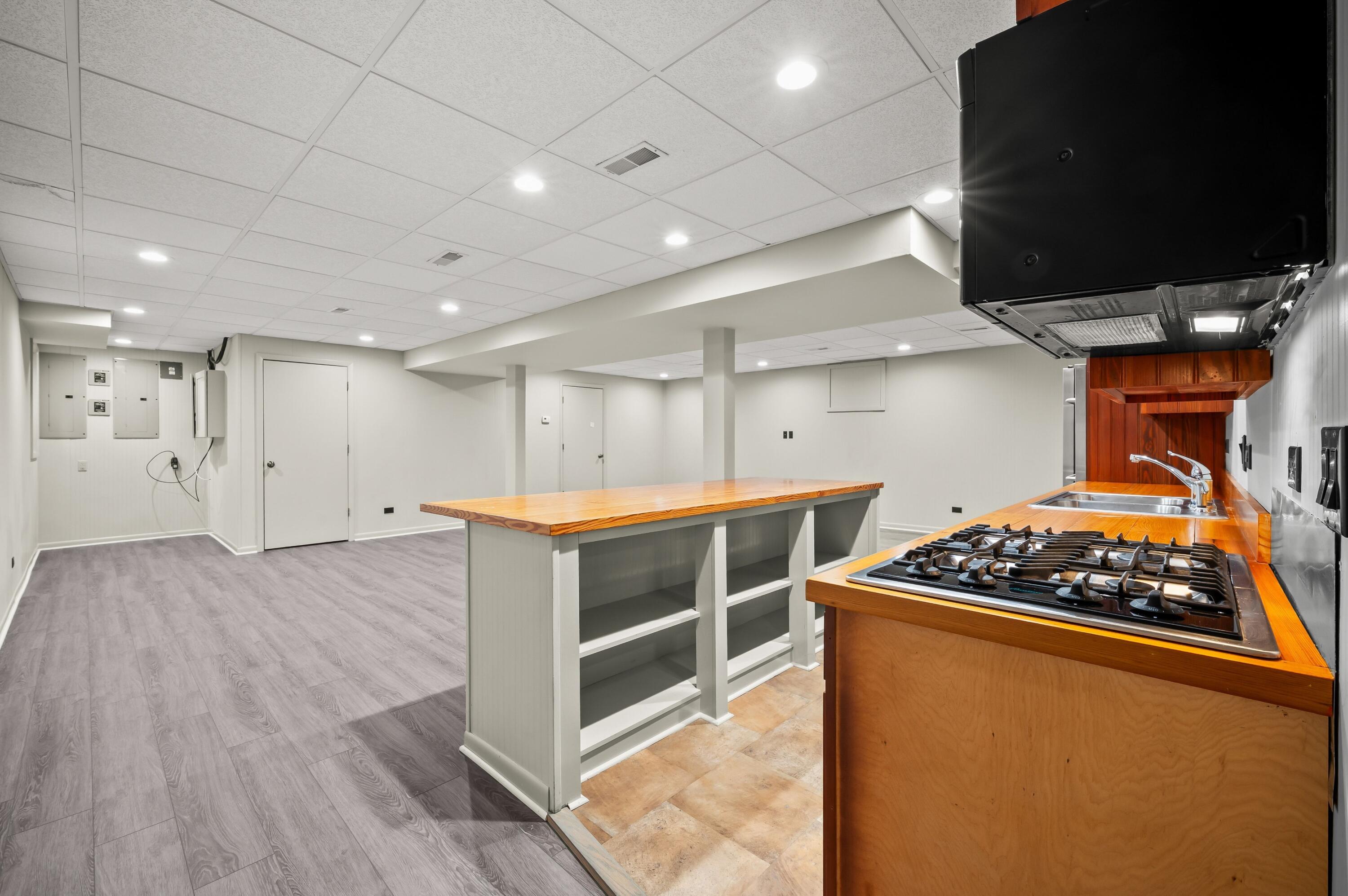 14657 Lakeshore Road Property Photo 46