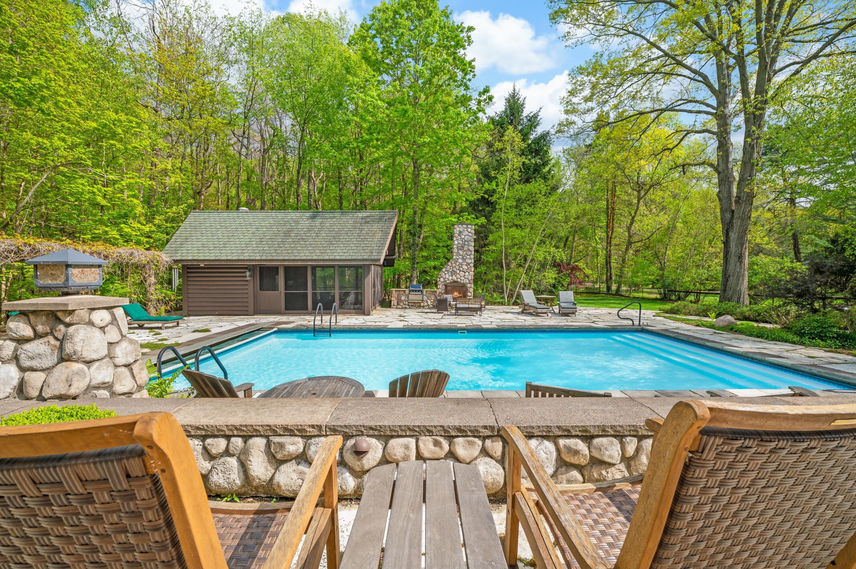 14657 Lakeshore Road Property Photo 48