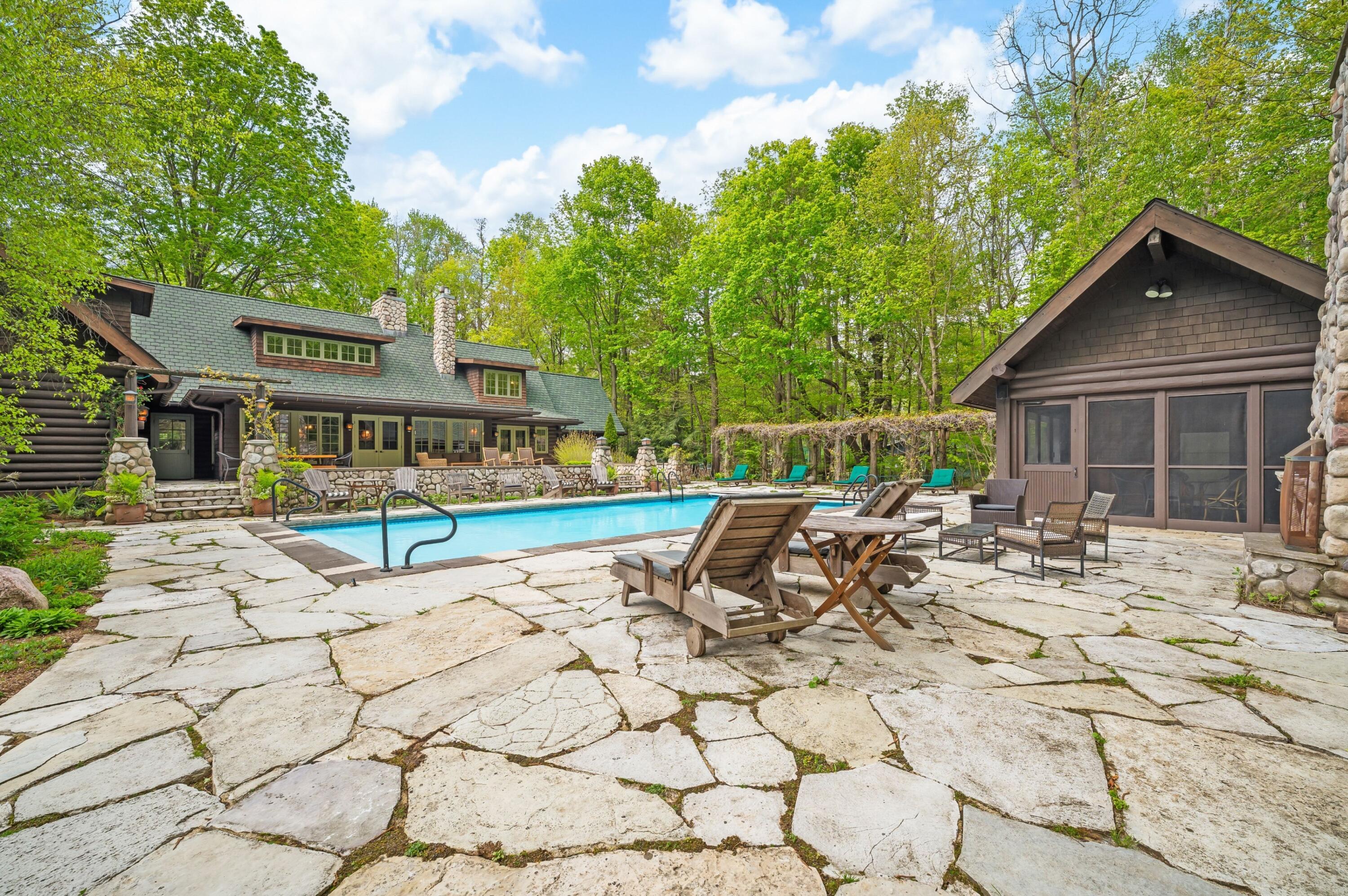 14657 Lakeshore Road Property Photo 64