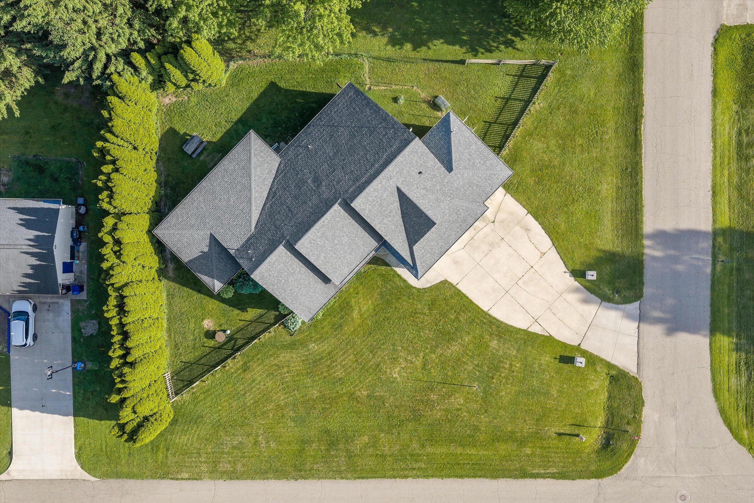 22401 Happy Drive Property Photo 2
