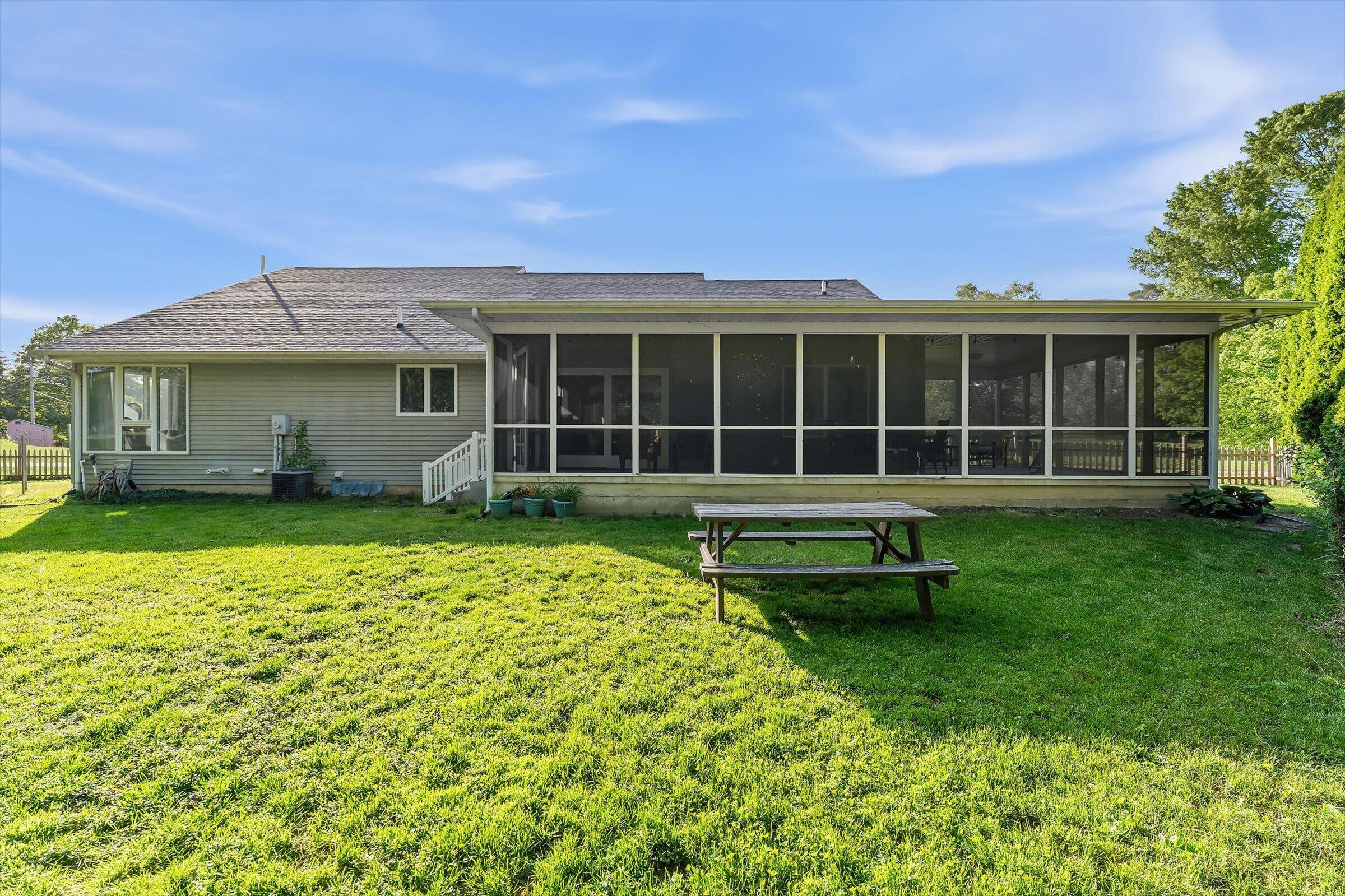 22401 Happy Drive Property Photo 8