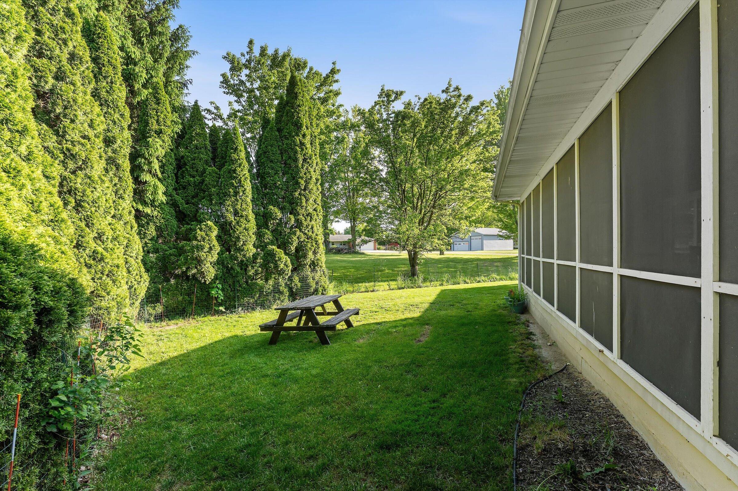 22401 Happy Drive Property Photo 9