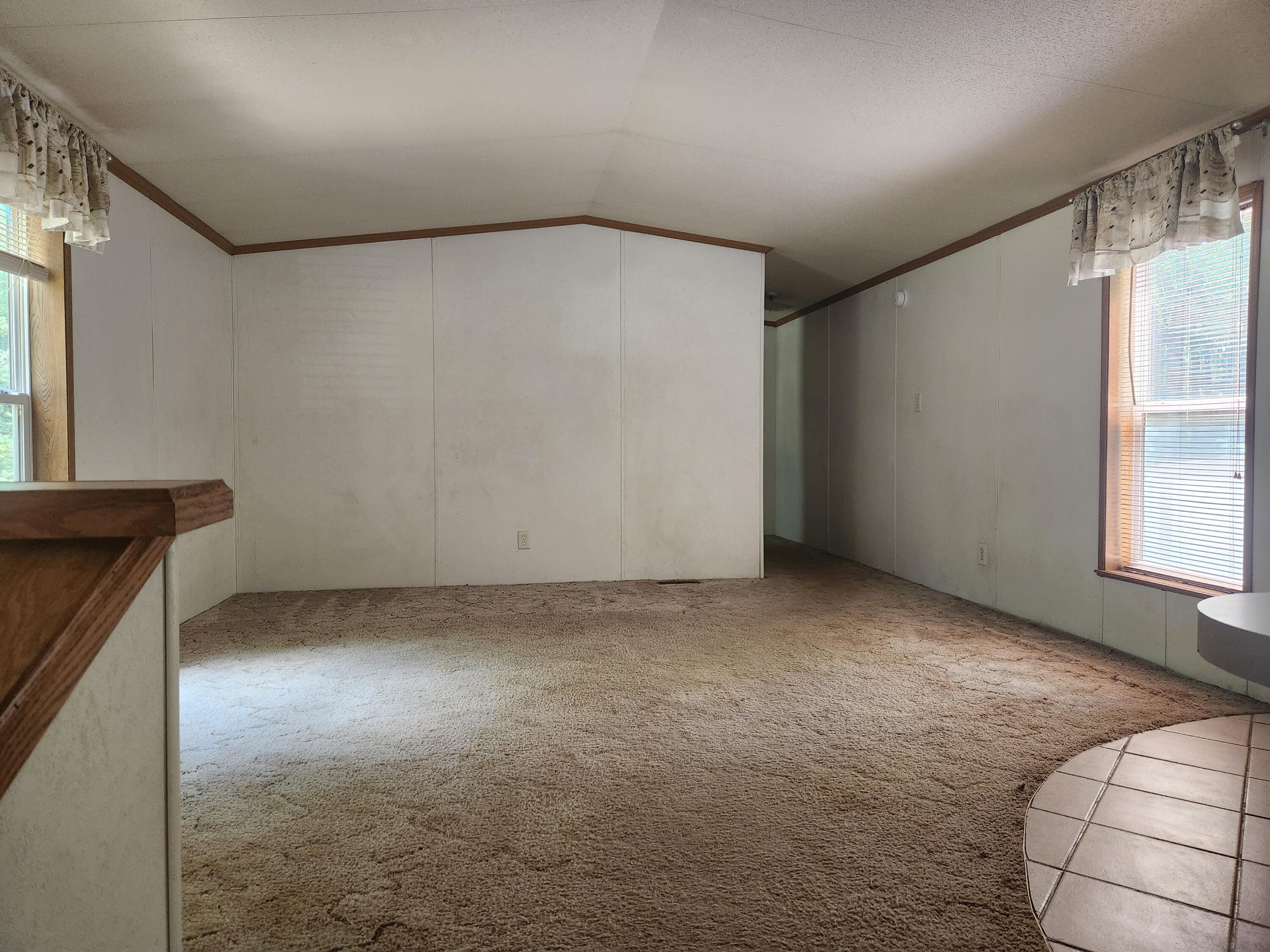 8033 Rolling Drive Property Photo 8